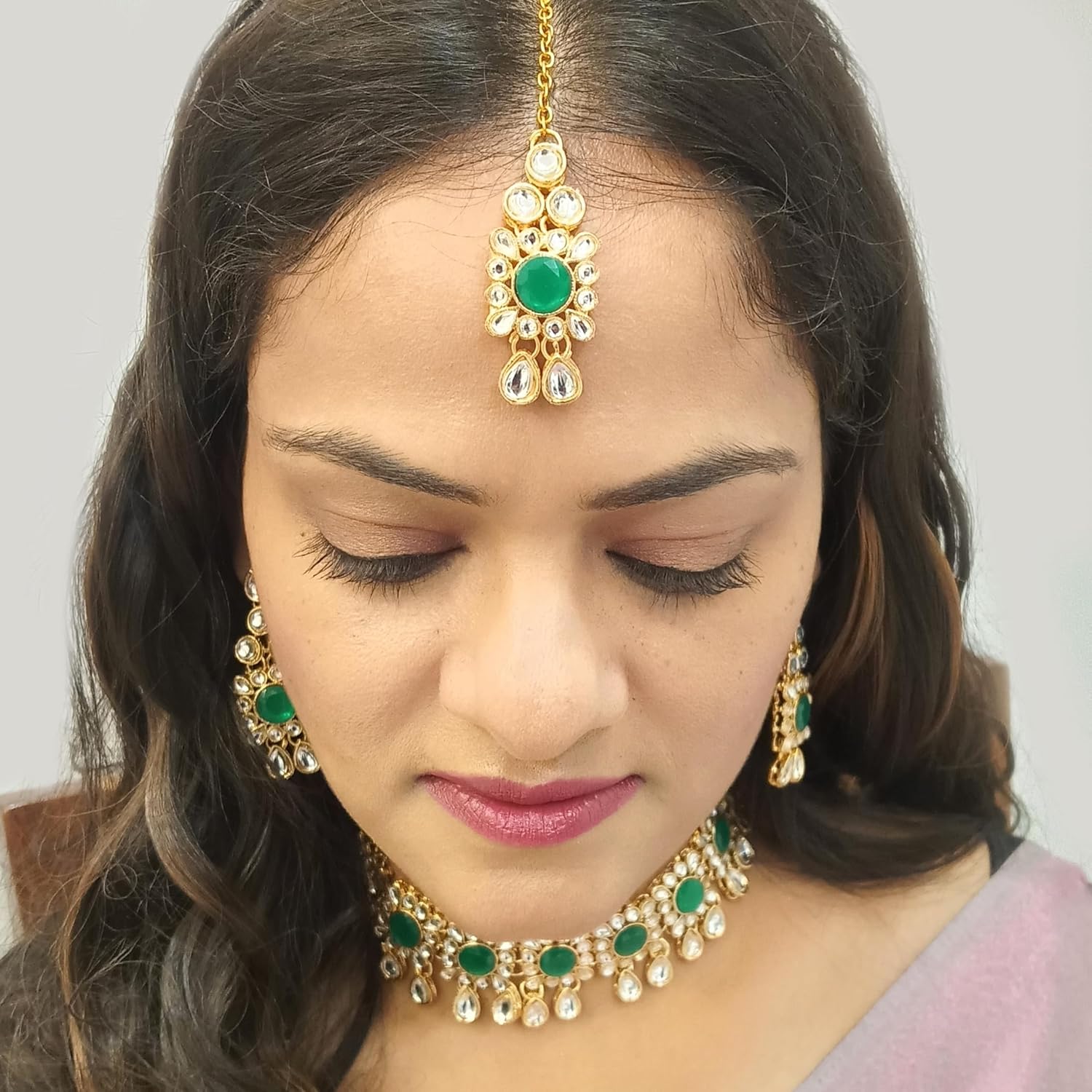 Efulgenz Kundan Set Indian Jewelry Sets for Women Bollywood Jewelry Kundan Crystal Choker Necklace Dangle Earrings Maang Tikka Head Chain Wedding Bridal Jewelry for Women
