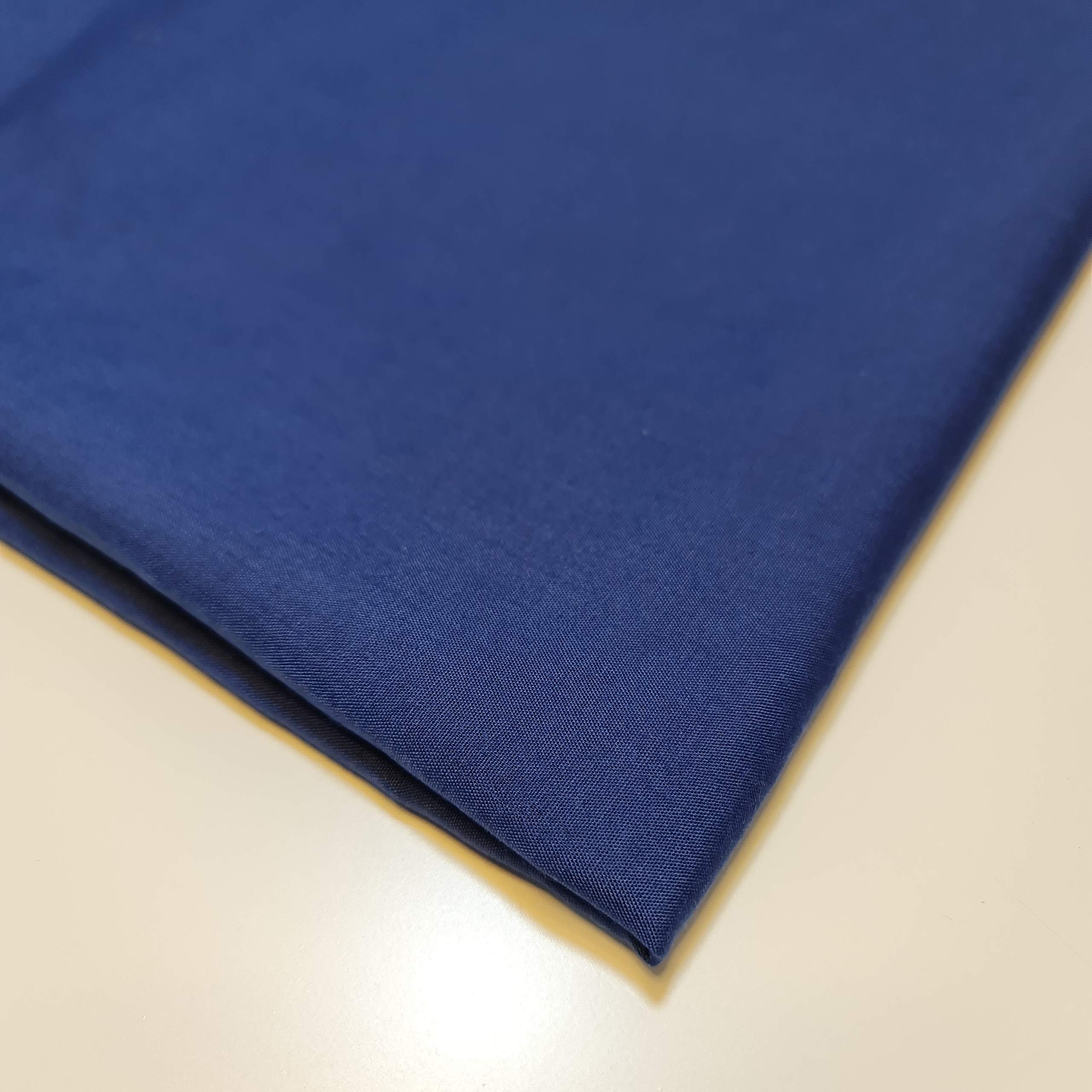 Stazione tessile Plain Poly Cotone Tessuto Rivestimento Rivestimento Abito Artigianato Materiale 111,8 cm (10 metri)