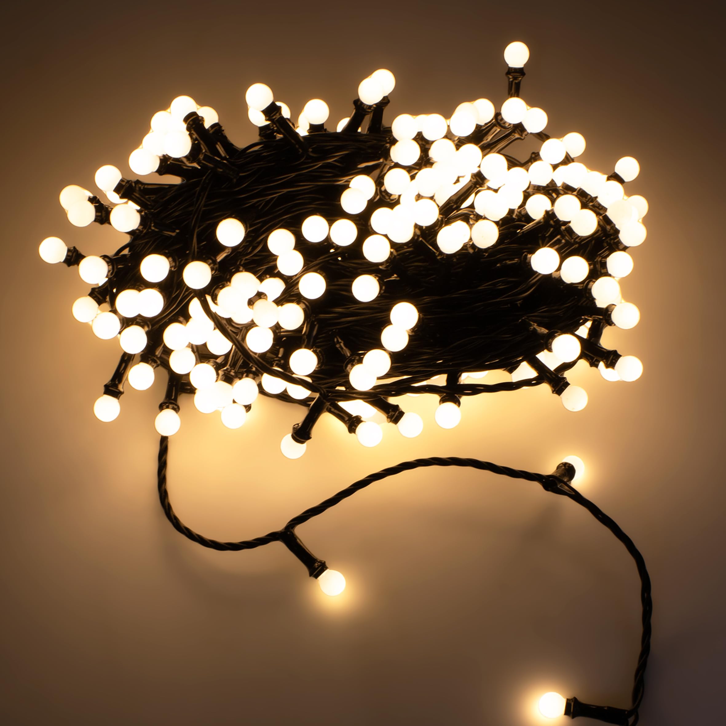 Spetebo LED Lichterkette für Außen mit 200 mini Kugeln - 20 m - Deko Beleuchtung warm weiß mit Dimmer und Timer