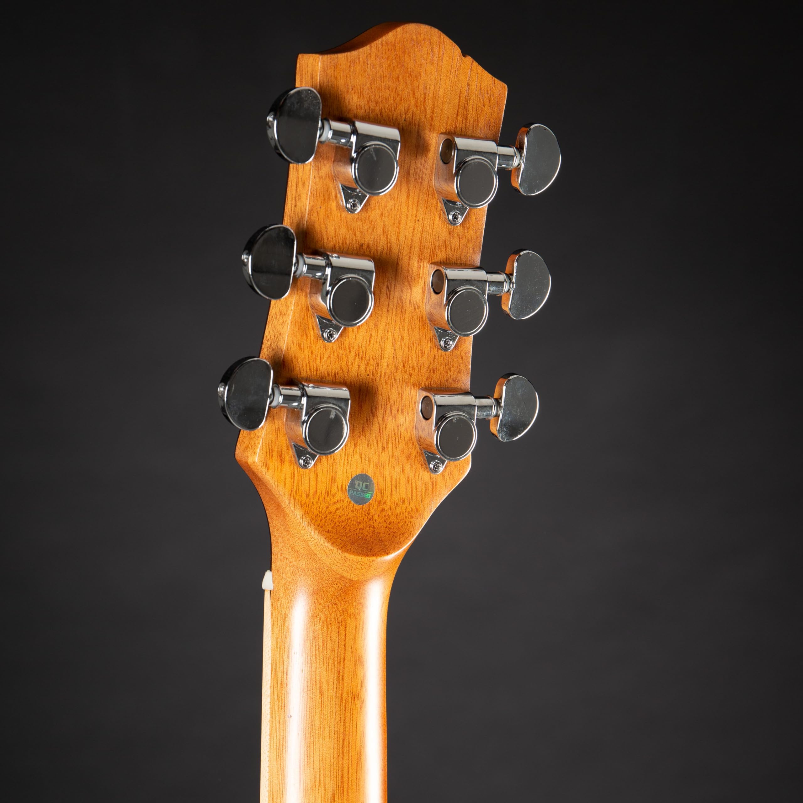 Red Hill DCE-S NT Natural Dreadnought Cutaway Westerngitarre, Massive Fichtendecke, Sapele Korpus, JM-6T Tonabnehmer, Stimmgerät, 4-Band Equalizer