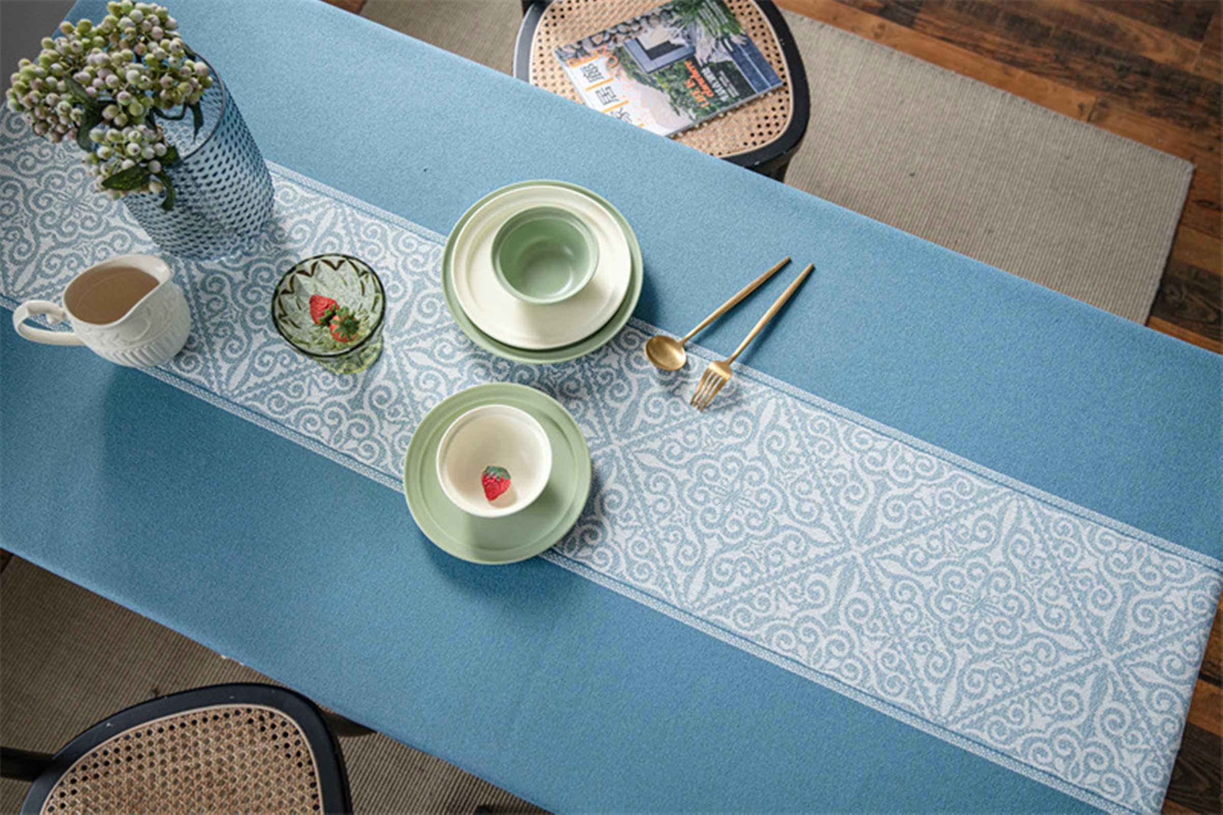 Gualiy Mantel Mesa Cuadrada Tela, Poliéster Mantel Mesa Sala 140x220CM Manteles de Mesa Antimanchas Jacquard de Flores con Borlas Mantel para Mesa Salon, Azul