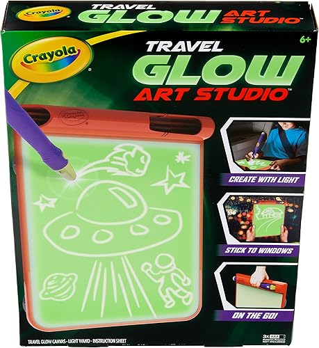 Miniatura 7 de Crayola Travel Glow Art Studio, juguetes que brillan en la oscuridad, regalos para niños y niñas de 6, 7, 8, 9 años