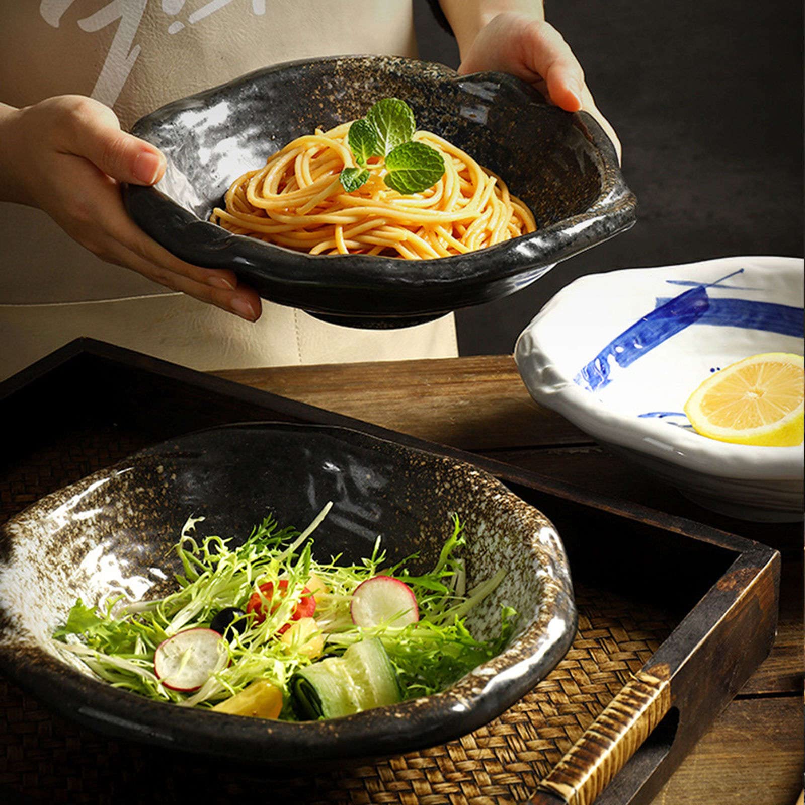 Ensaladeras grandes de cerámica para servir, cuenco para servir ensalada de pasta, colorido, cuenco grande para sopa de gres, apto para microondas, negro y azul, 33.8 fl oz, 35 oz (negro y remolino