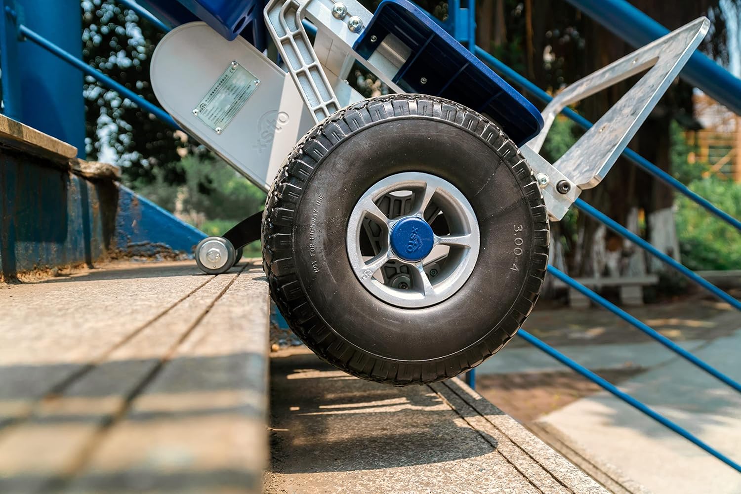 ZW7250GC Electric Stair Climber, 550lb Load Capacity Heavy Duty Stair Climbing Cart Aluminum Powered Stair Climbing Hand Truck with Foldable Handle Solid Wheel Brake System