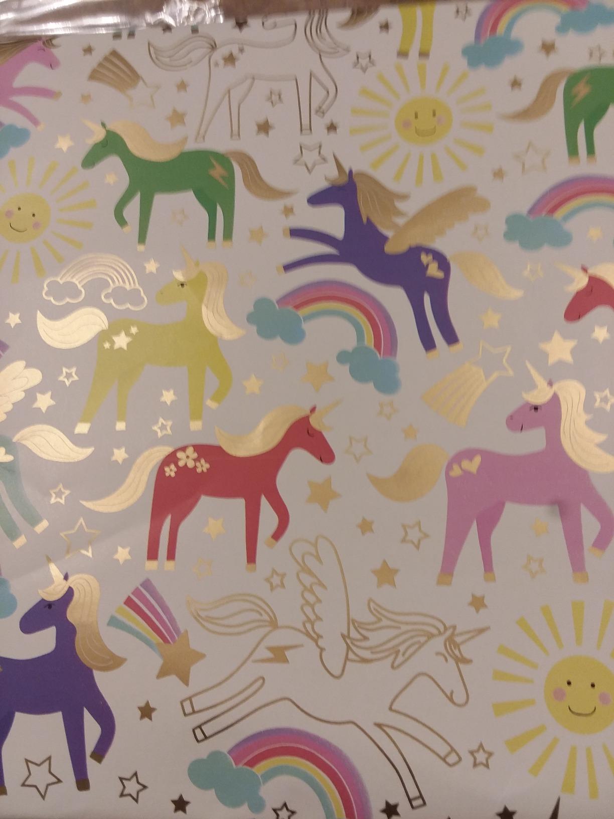 Amazon.com: Unicorn – Holiday Gift Wrap Paper – 30 Inch x 10 Foot ...