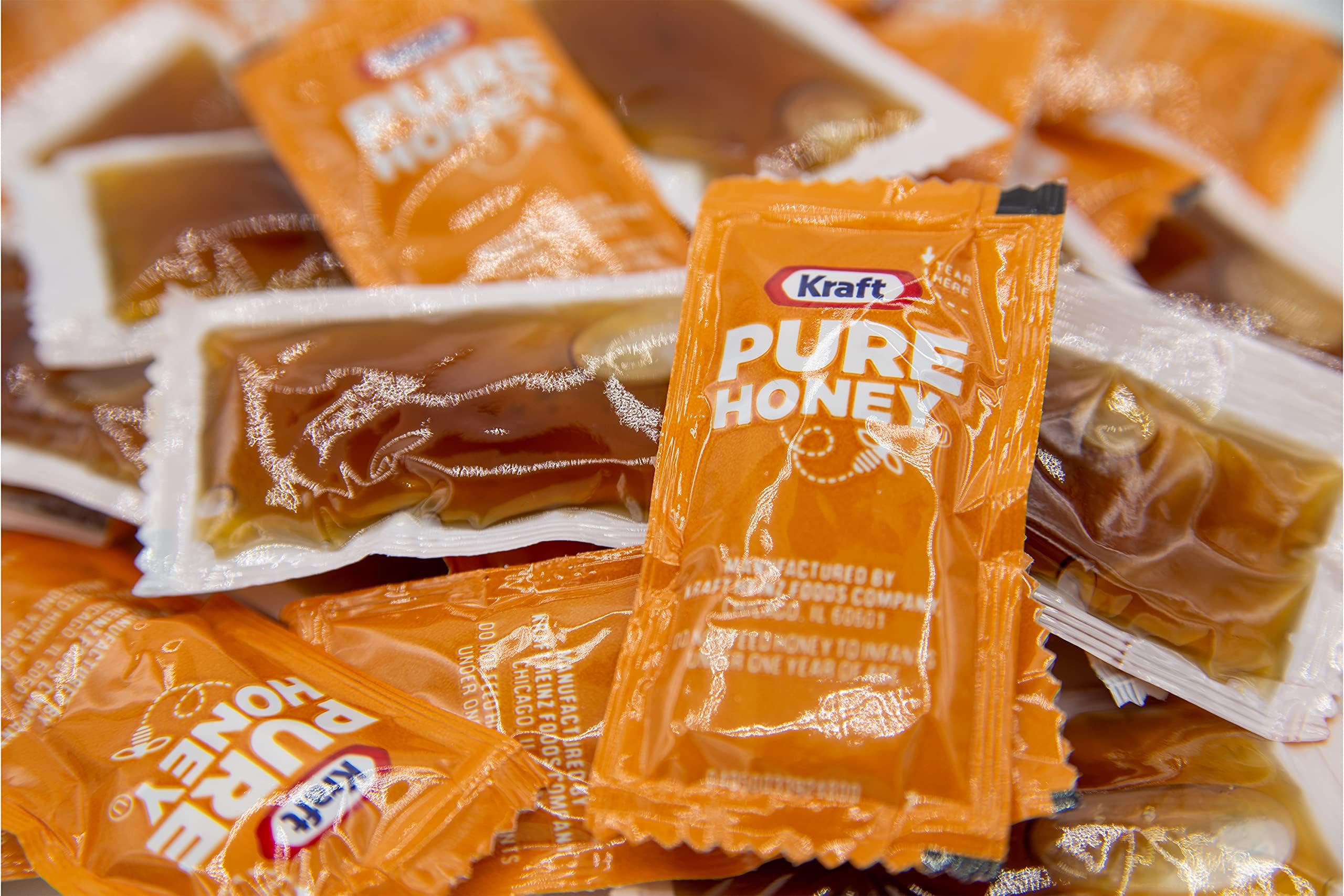 Pure Honey Packets Bundle - INCLUDES Pure Honey Single Serve KRAFT Packets 25 count - Comes in a Despensa Colombiana - Great Addition to Compliment and Sweeten up Your Dishes On The Go!