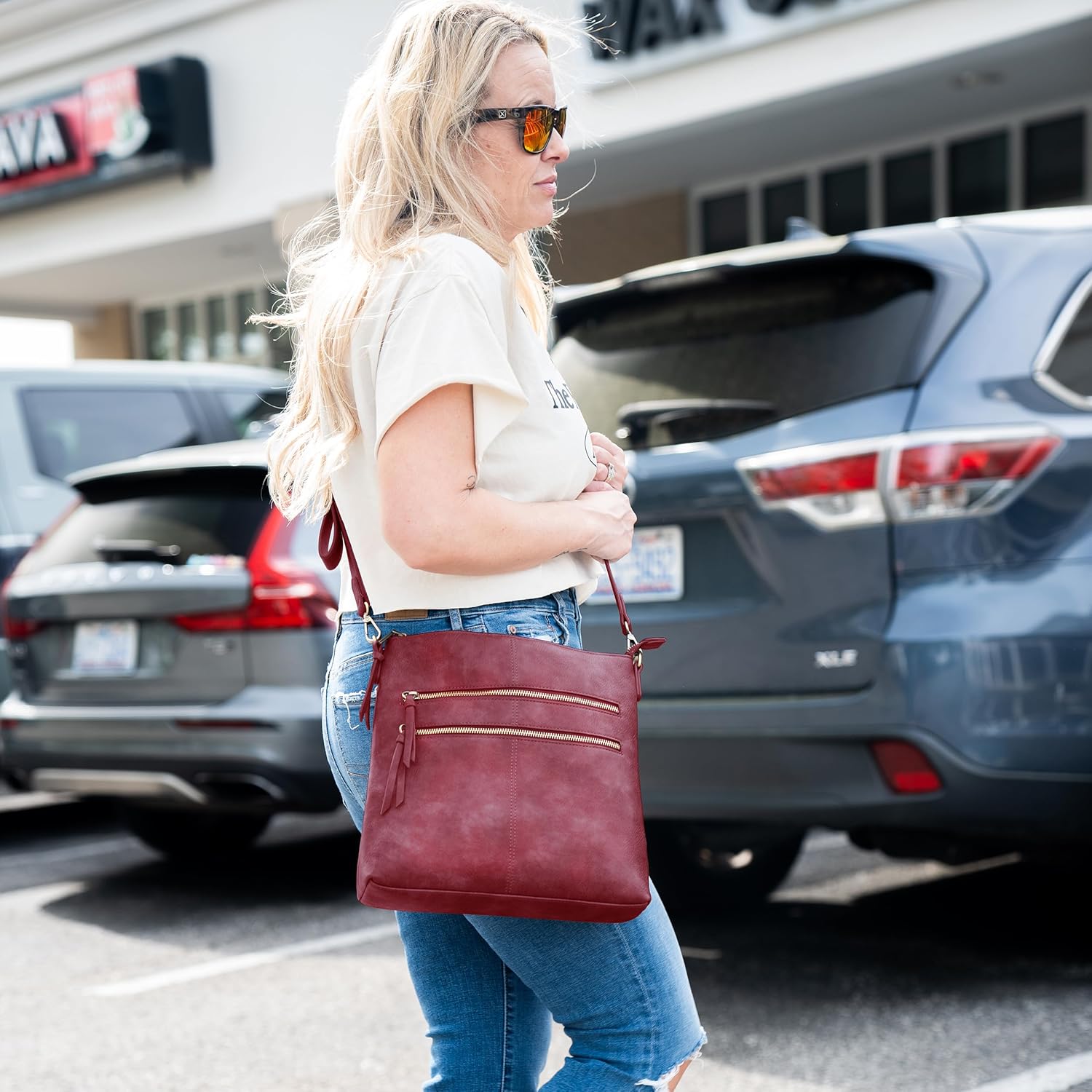 JESSIE & JAMES Large Concealed Carry Purse for Women Multi Pocket Concealed Carry Crossbody Bag