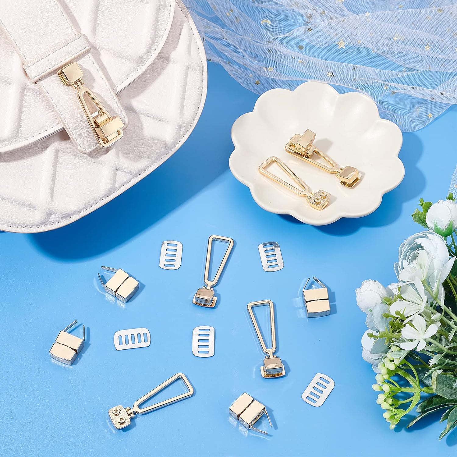 PH PandaHall 6 Sets Turn Lock Clasp Pack 2.1 inch Golden Purses Twist Lock Clutches Closures Triangle Metal Flip Lock Craft Alloy Bag Twist Lock Clasp with Shim for Purse Handbag Shoulder Bag Making