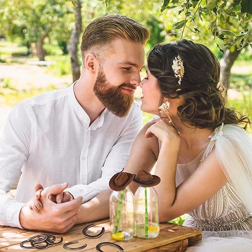 Miniatura 6 de Chuarry Juego de 48 decoraciones de sombrero de vaquero, incluye 24 mini sombreros y 24 herraduras para manualidades, decoraciones de boda con