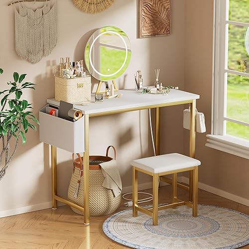 Vista 5 de Pequeño escritorio de tocador con espejo y luces – Set de tocador mini para niñas con mesa de maquillaje con silla, toma de corriente, mesa de dorado