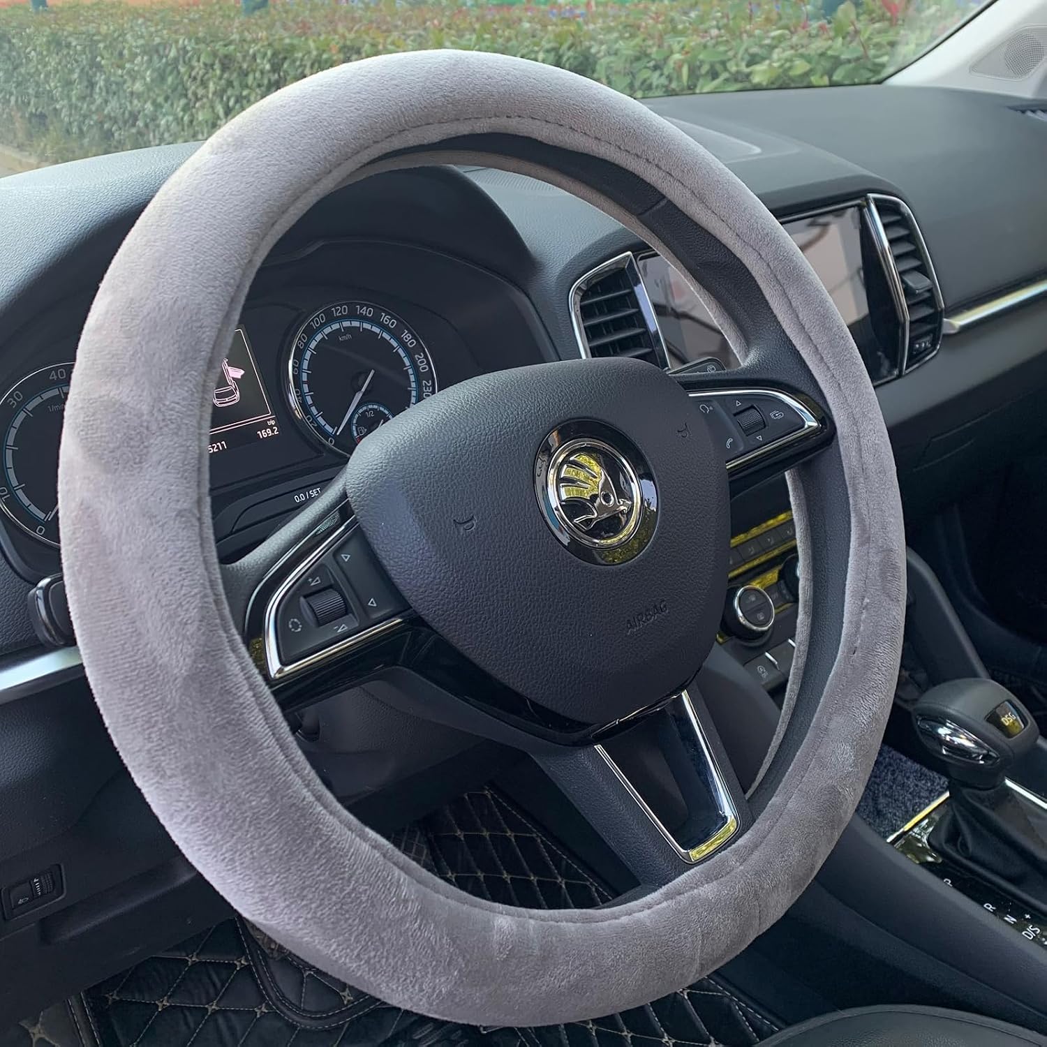 Fluffy Steering Wheel Cover, Short Plush Auto Accessories for Men and Women with Inner Ring Universal 15 Inch (Grey) image 5