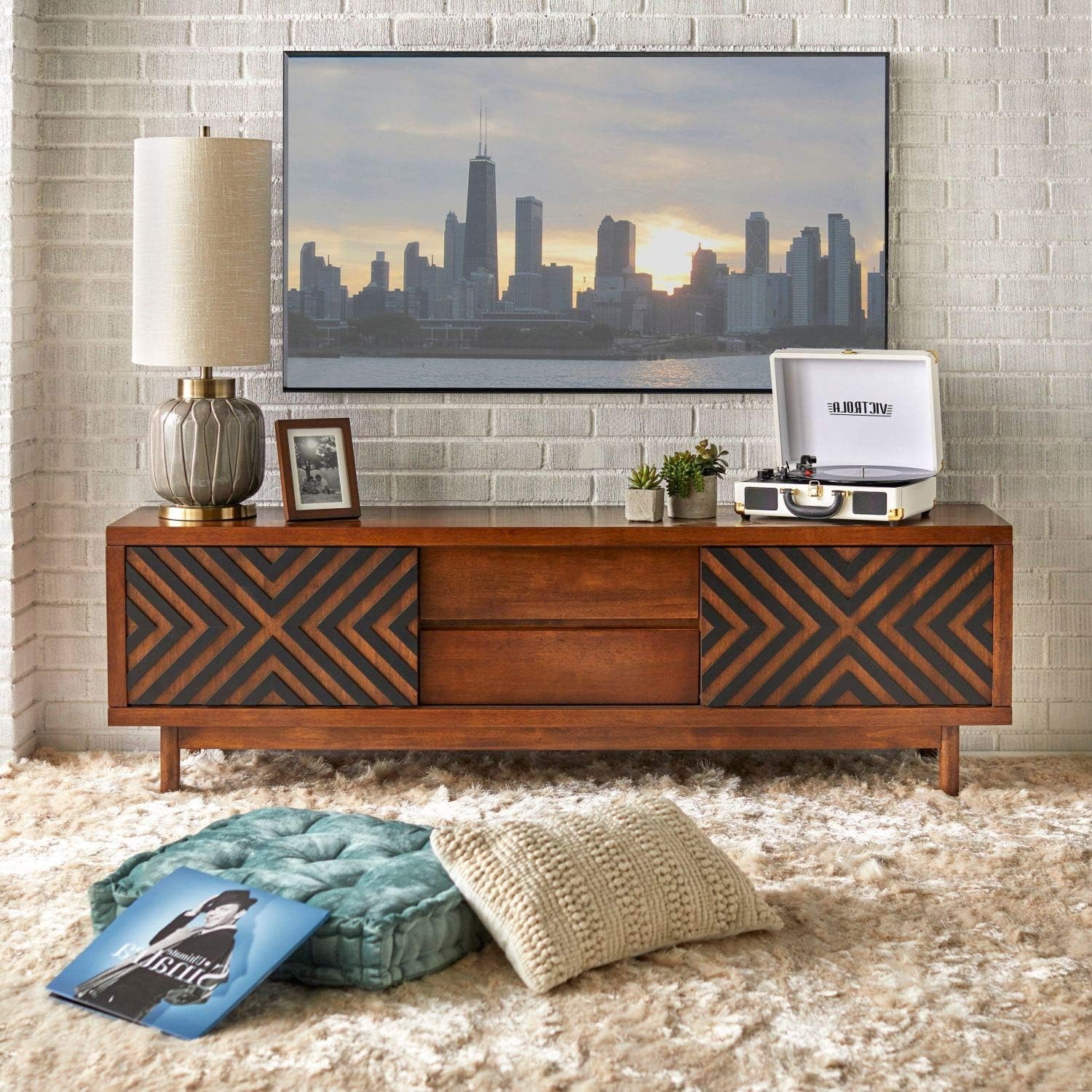 Mid Century Modern TV Stand Provides Retro Style and