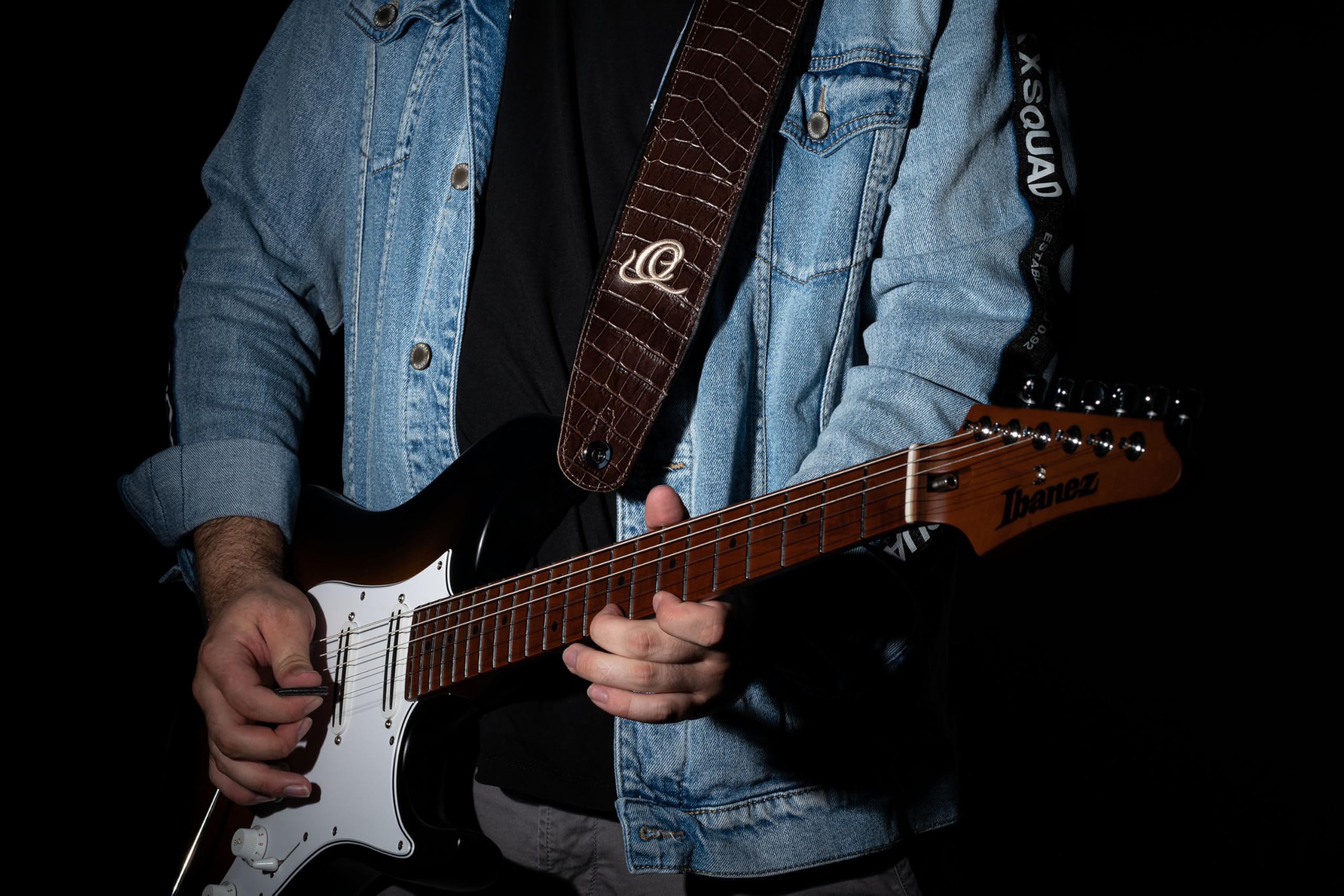 Ortega Guitars Gitarrengurt Länge Verstellbar - Akustik Gitarre / Bass, E-Gitarre, E-Bass - Custom Series - Echtleder, Dark Brown Lizzy (OSCU-3)