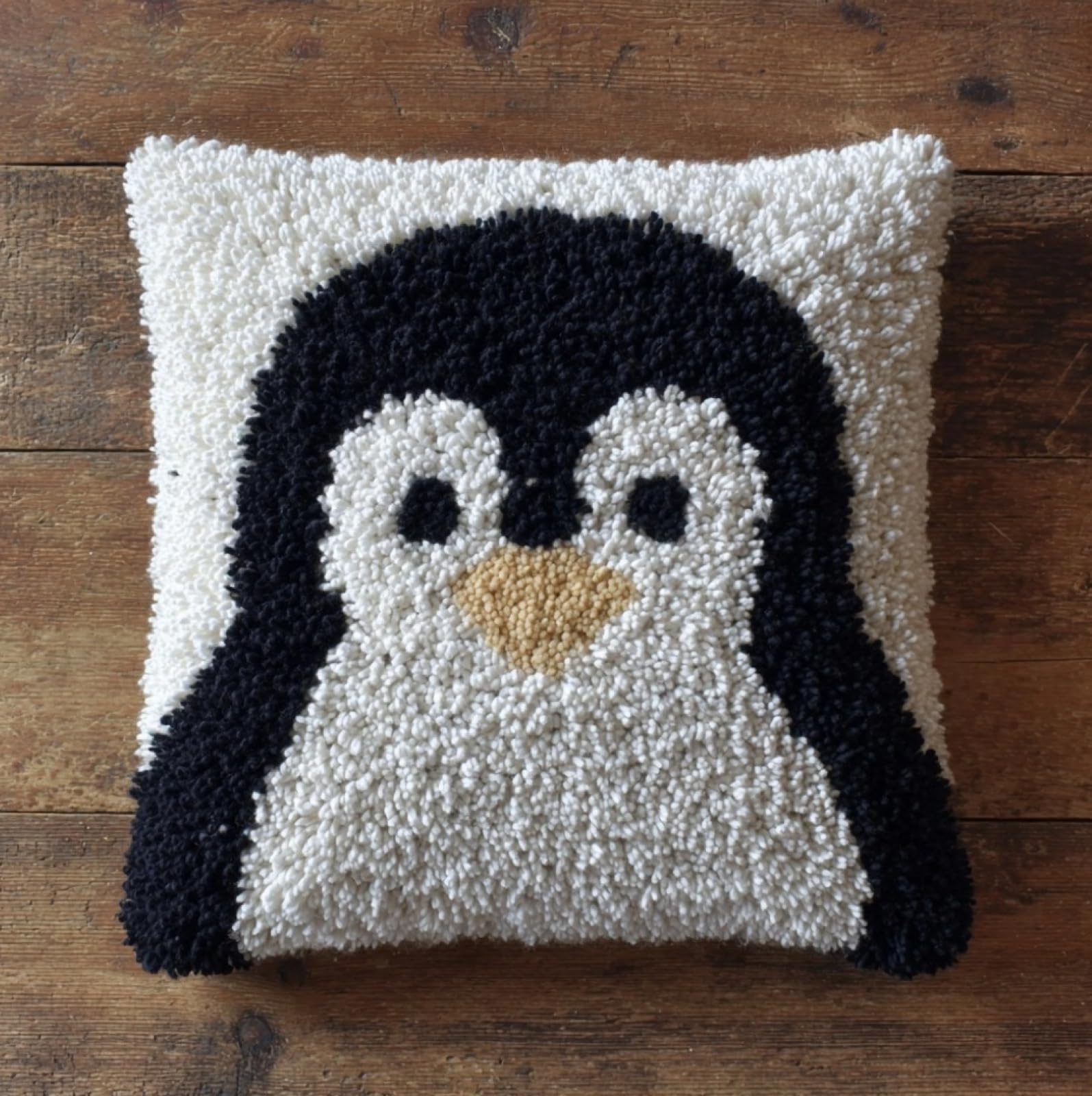 Wallustrioaw Penguin Latch Hook Cushion Kit 43X43cm,