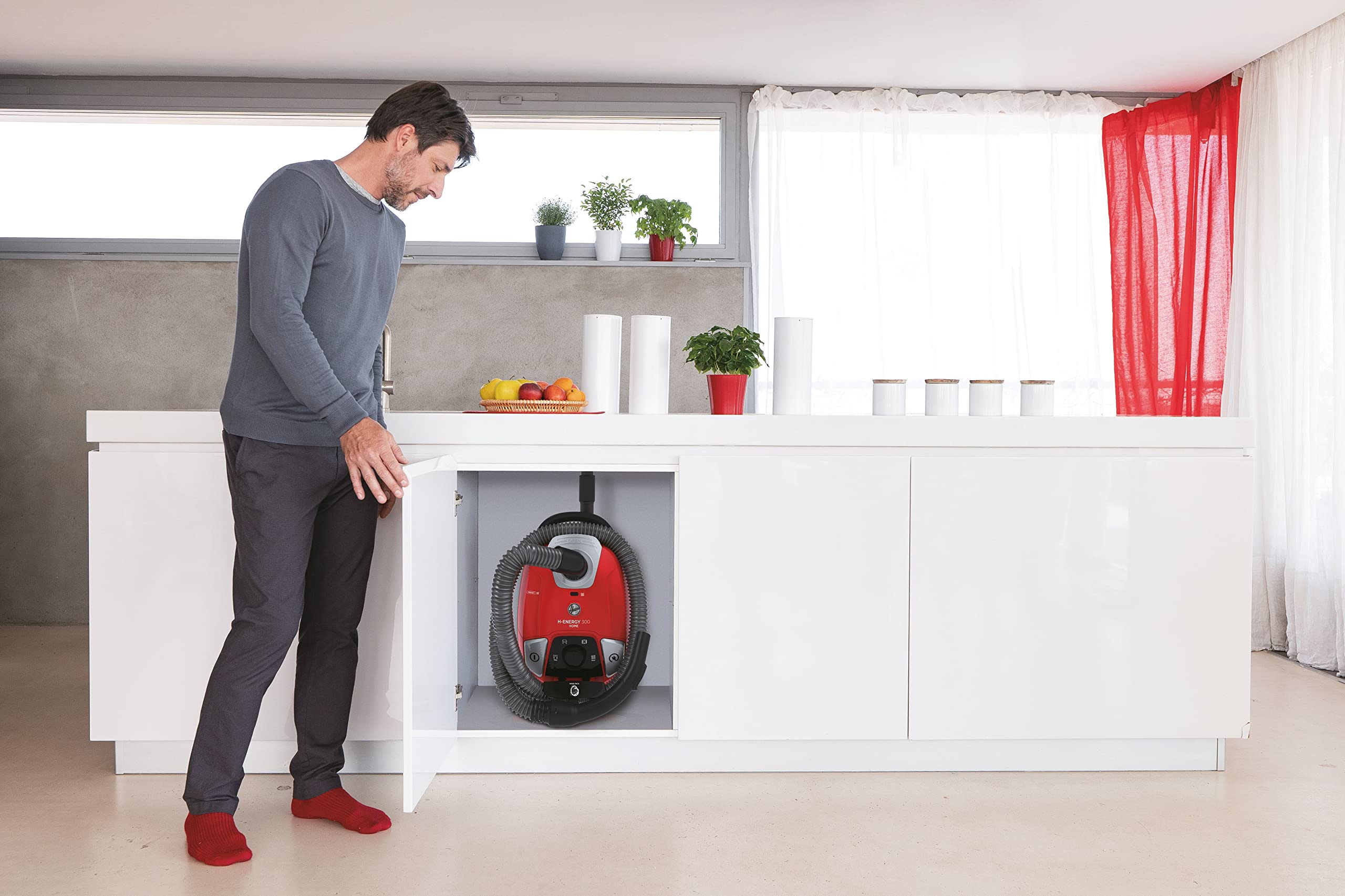 Hoover HE310HM - Aspirador de Trineo con Bolsa, Gran Potencia 850 W, Capacidad 3,5 L, Almacenamiento Compacto, Vaciado fácil sin Contacto, Todo Suelo y parquet Especial, Accesorios Integrados, Rojo