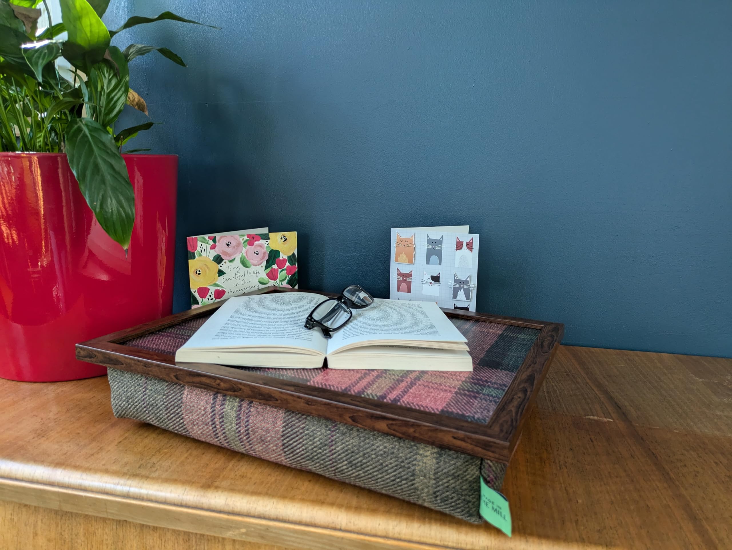 Easier To Red Made In The Mill Luxury Lap Tray With Bean Bag Base - Harrier Tweed