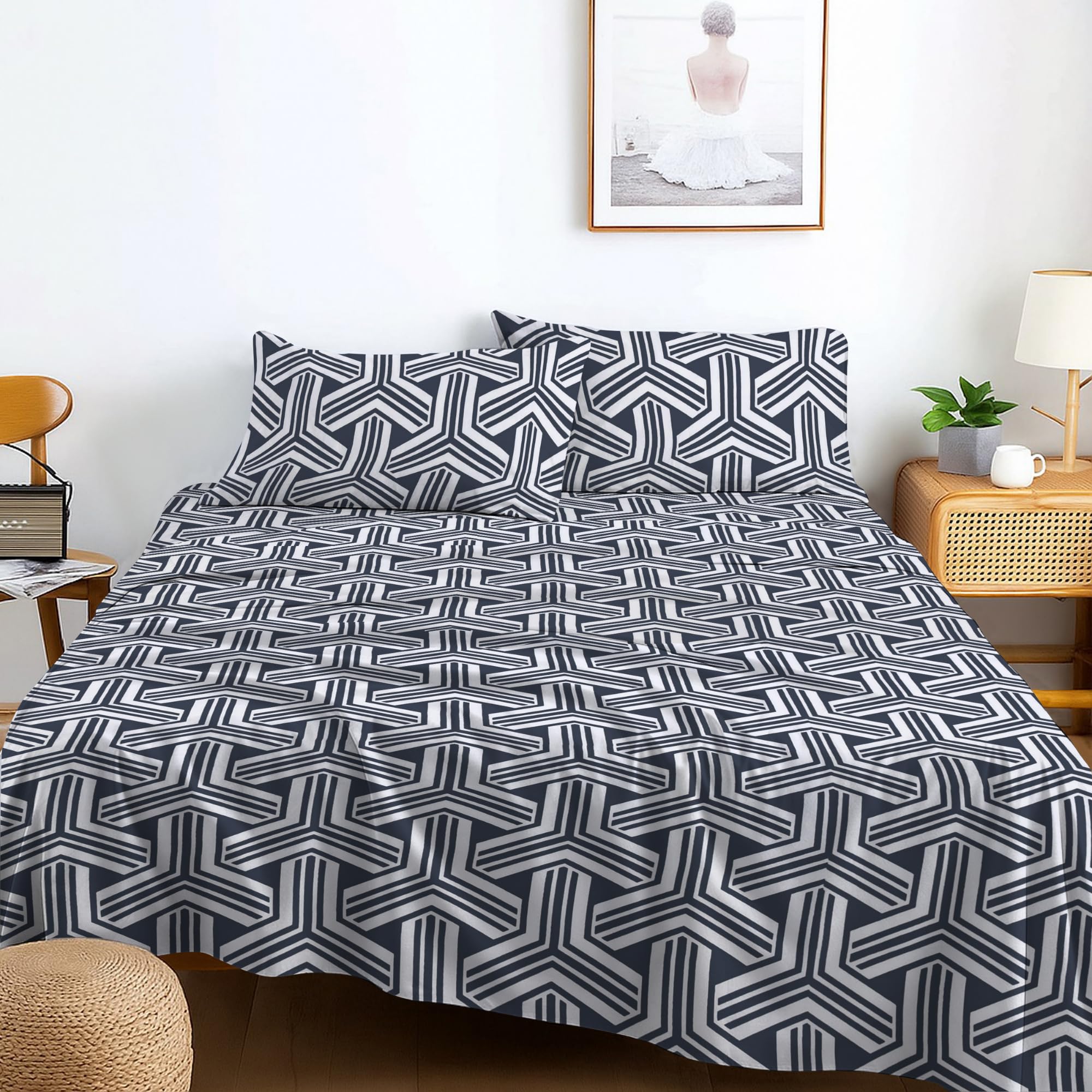 EverSoft Bedding King 3-Piece Luxury Bed Sheet Set Soft, Breathable & Comfortable Hotel Quality Bedding with Flat Sheet & 2 Pillowcases Durable, Elegant, Machine Washable