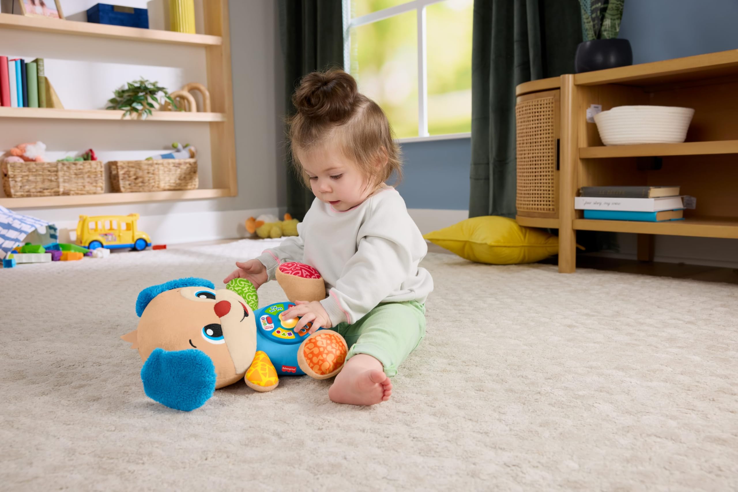 Fisher-Price Ucz się i śmiej! Szczeniaczek Uczniaczek - Poziomy nauki - Edukacyjna interaktywna zabawka, wersja wielojęzykowa: polski; węgierski; czeski; słowacki; angielski, piesek przytulanka, JFD27