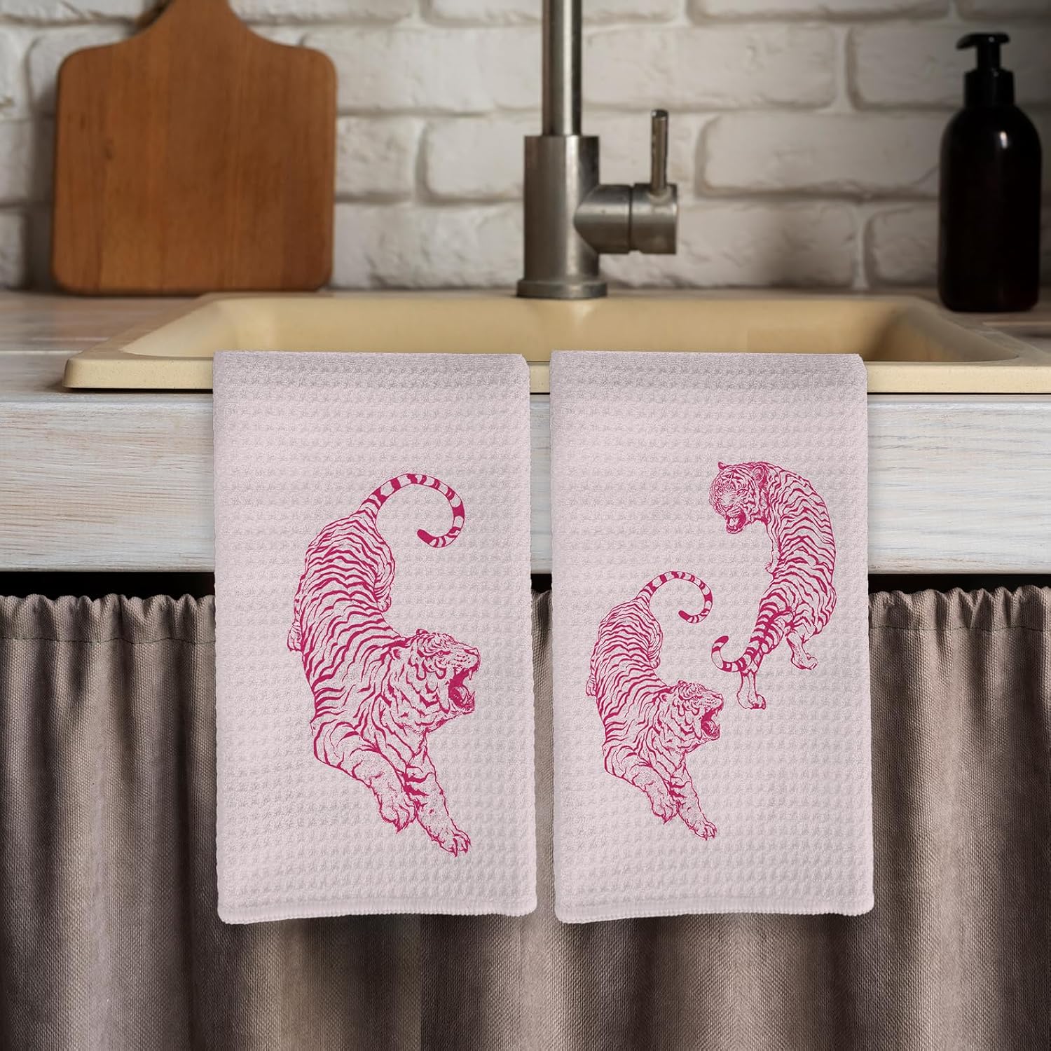 Preppy Pink Tiger Kitchen Towels, Coquette Trendy Tigers Kitchen Towels Decorative Set of 2, Preppy Room Decor, Tiger Decor, Retro Western Tiger Hand Dish Tea Towels for College Dorm 16X24In - Image 6