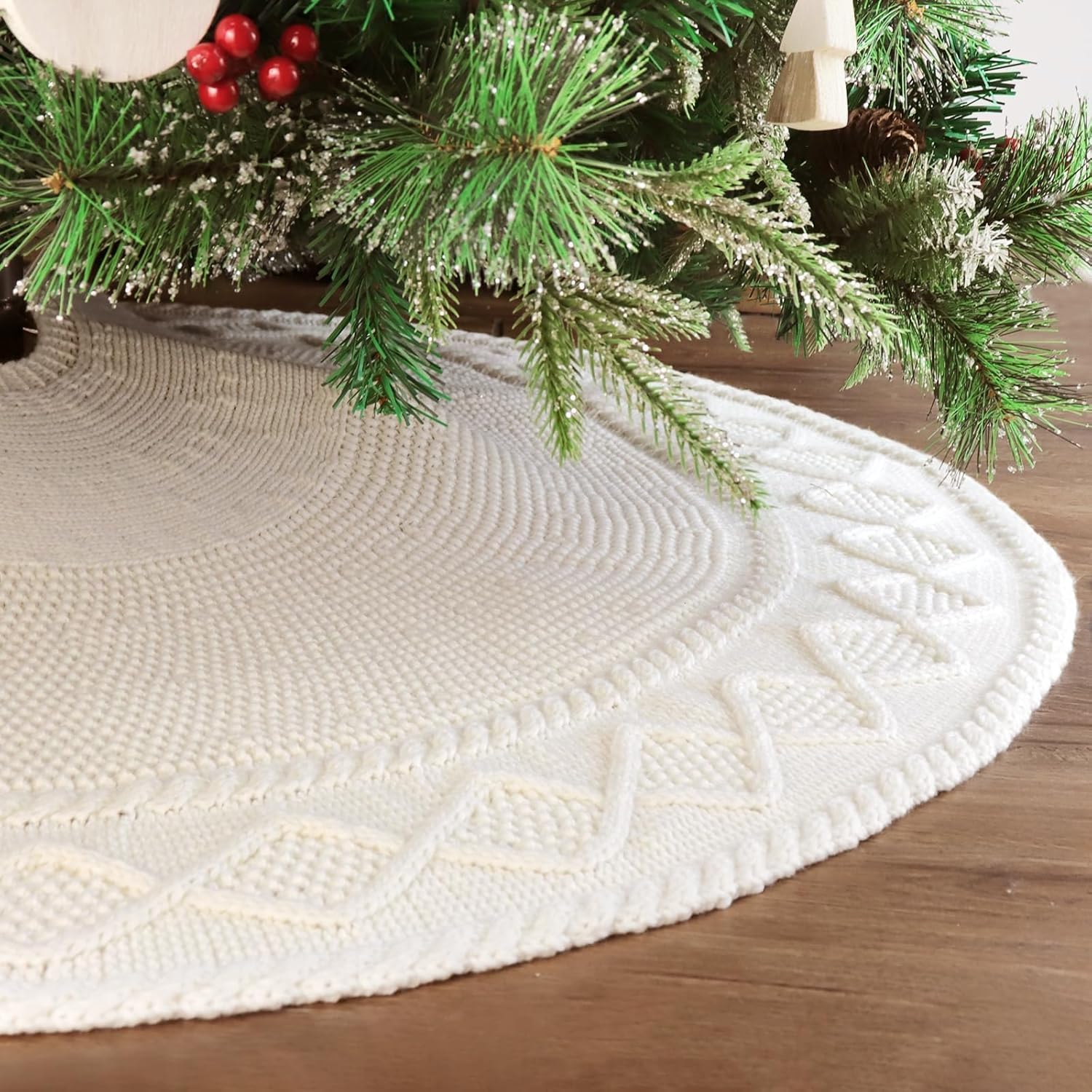 48 inch Christmas Tree Skirt: Diamond Edge Knit Tree Skirt for 7.5ft Tree, Cream White Tree Skirt, Vintage Tree Skirts, Rustic Farmhouse Christmas Decorations