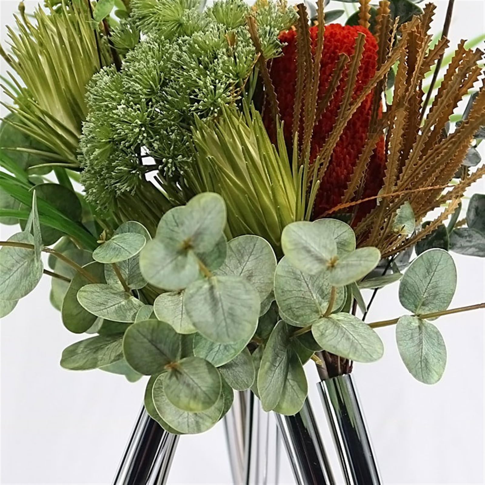 Fiori finti Composizione di fiori simulazione lusso leggero Disposizione forma irregolare Centrotavola Fiori artificiali decorativi per la decorazione esterna