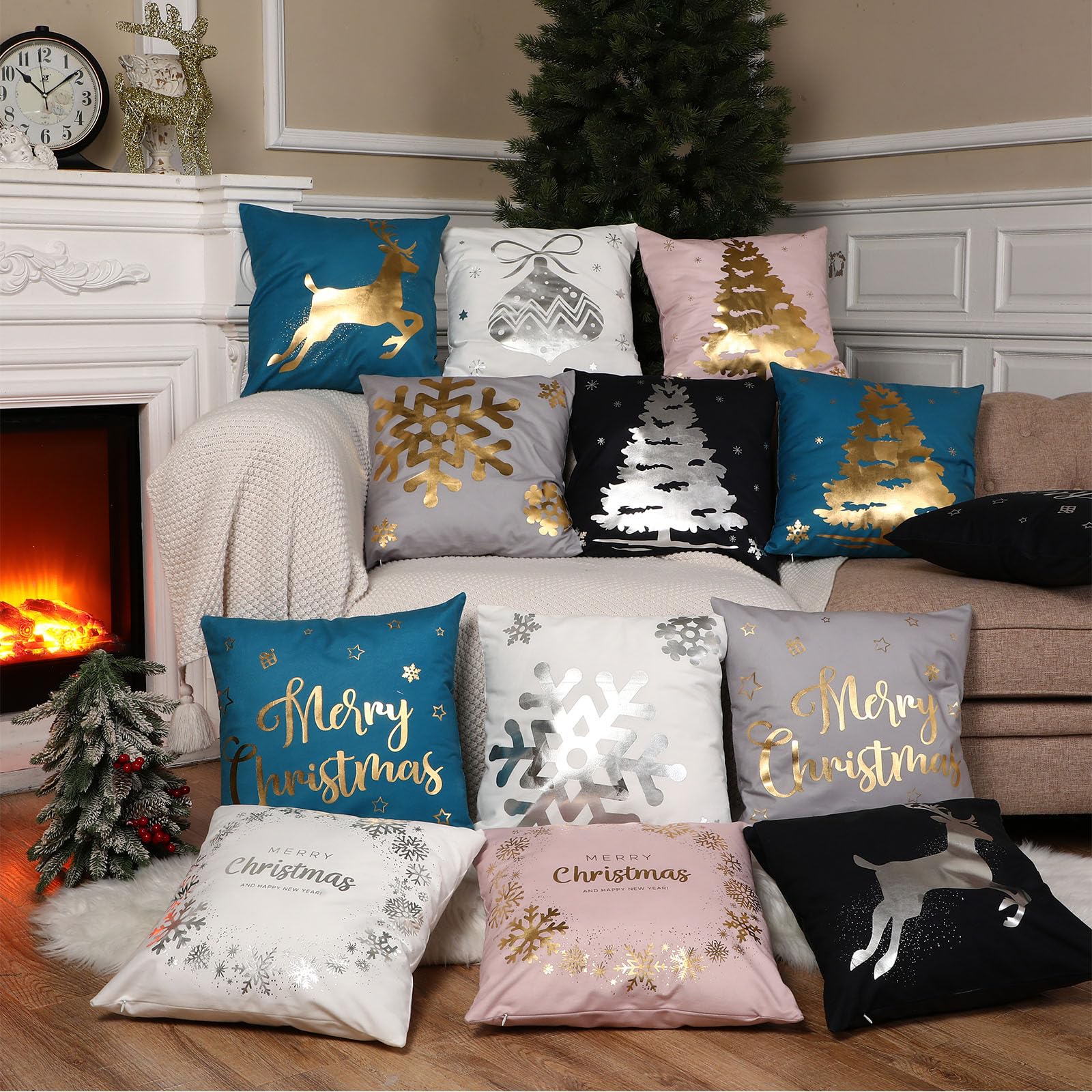 6 Pcs Housses de Coussin de Noël Taies d'oreiller Joyeux Noël Housses d'oreiller en Peluche pour Décoration d'hiver Vacances Canapé Sofa Bureau Chambre 45 x 45 cm (Blanc, Argent)