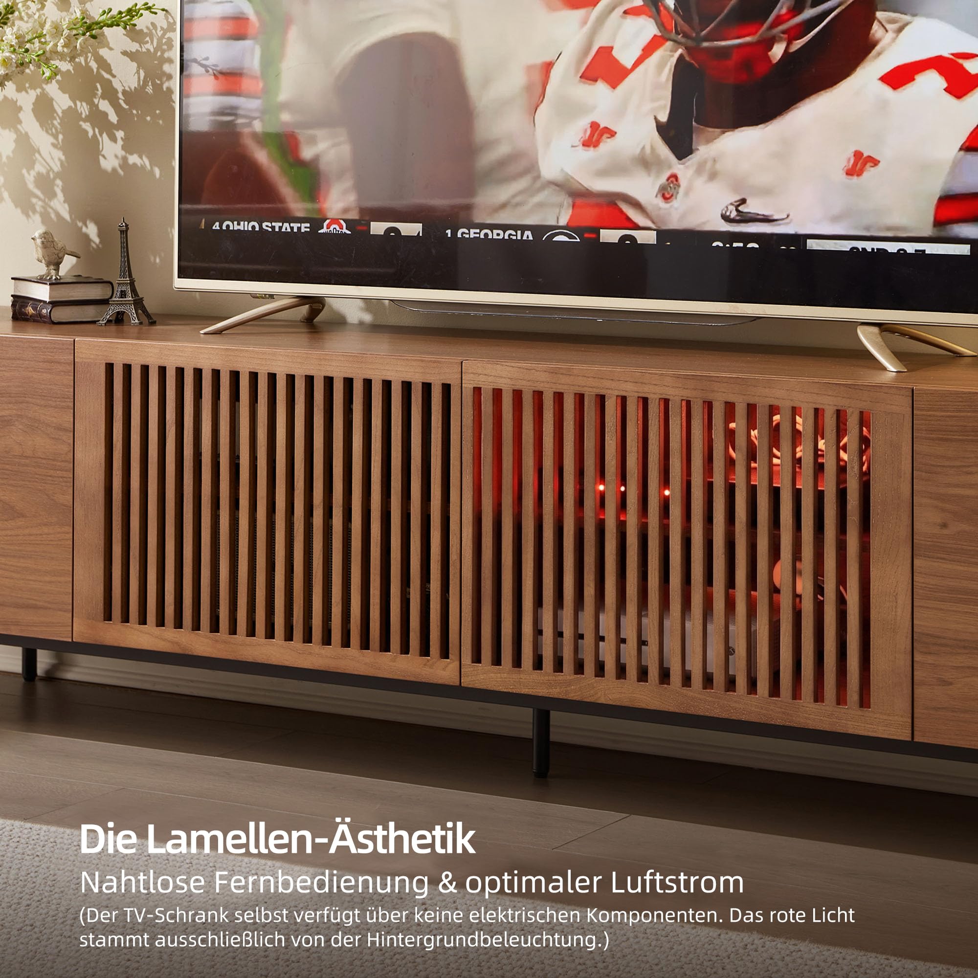 TV-Schrank 240 cm, TV Lowboard für 85 Zoll TVs, Walnuss | 240 cm Breite, Für Fernseher bis 85 Zoll, 6 Staufächer, Walnussoptik, Lamellentüren aus Eschenholz, Pflegeleichte Oberfläche