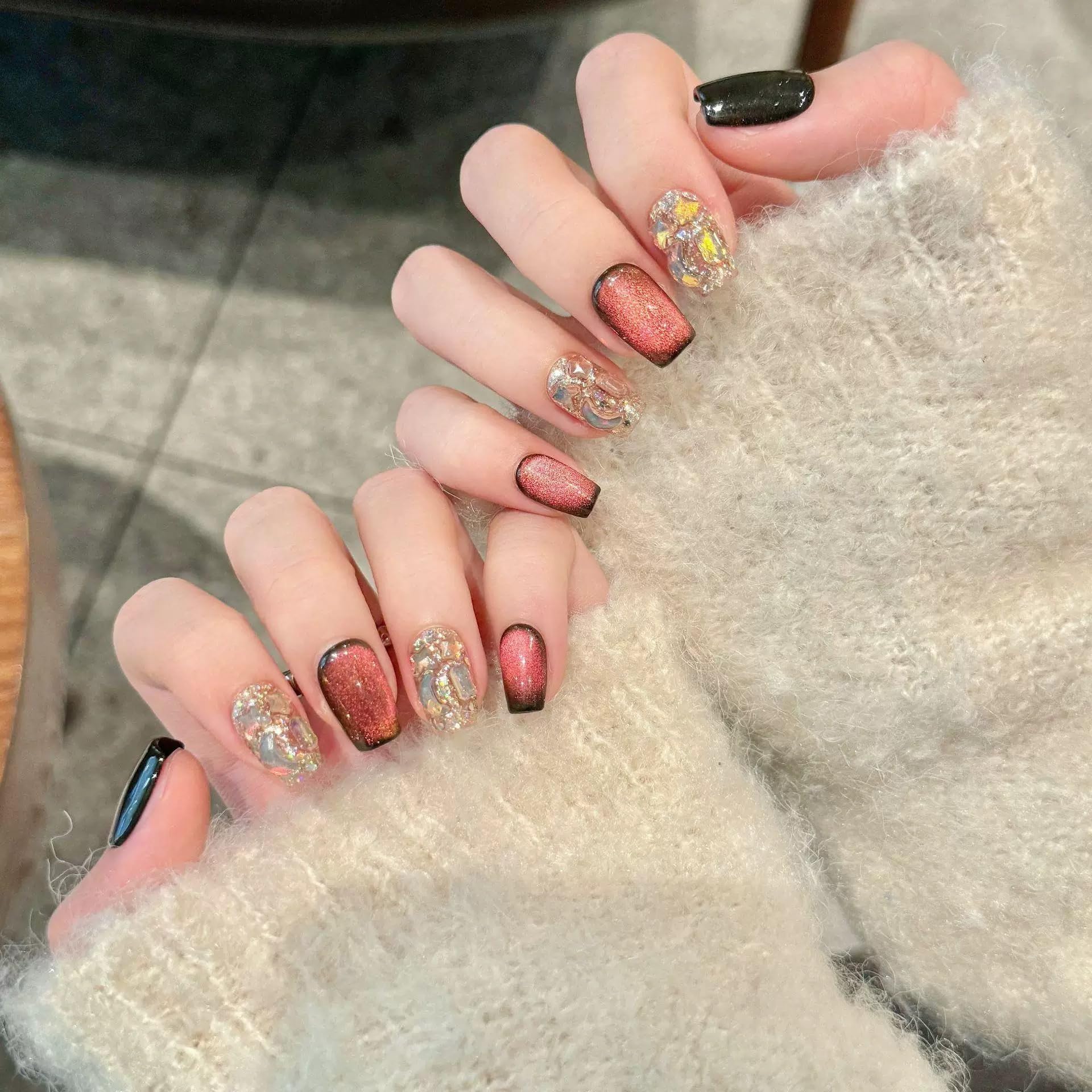 HN'LEIFAIRY 14 Pcs Press On Nails Red Short Medium Square False Nails, Red Cat Eye Designs Nails Artificial Nails Reusable Glue on Nails DIY Nails for Women and Girls (MJ-Pink Short, m)