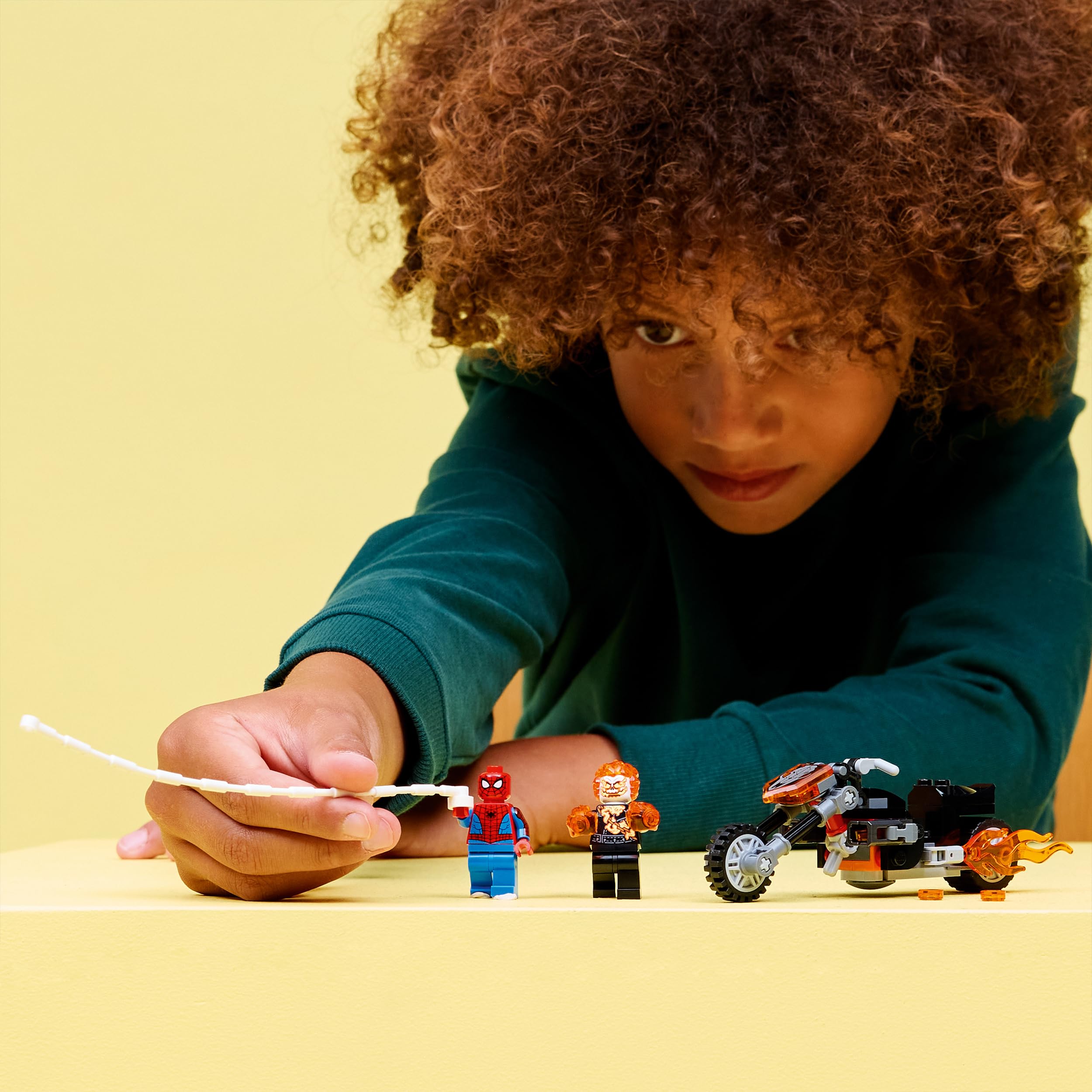 Image secondaire de LEGO Marvel Spider-Man et sa Moto contre Ghost Rider - Set de Super-Héros