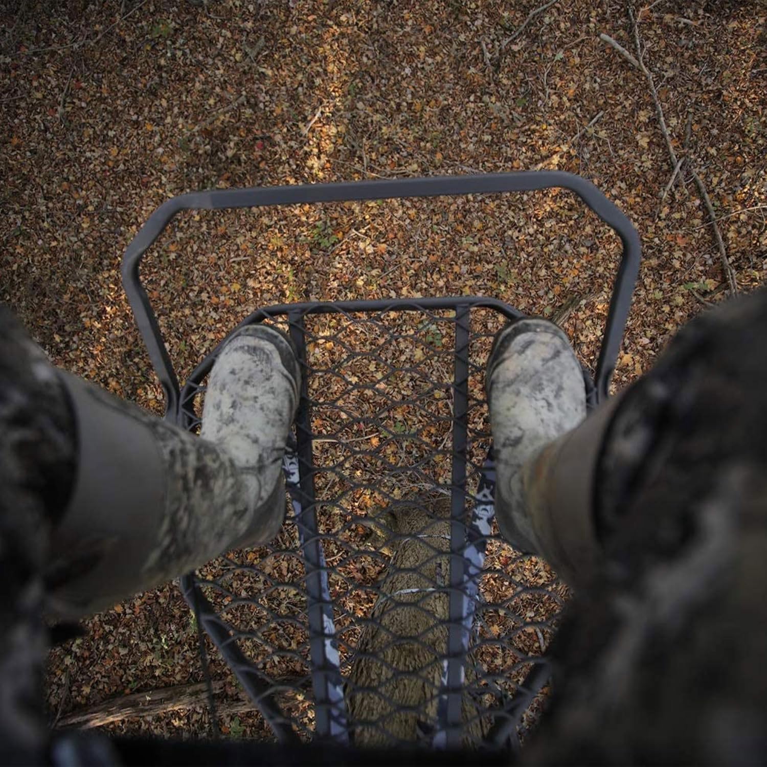 Hawk Hang-On Tree Stand, Helium Kickback XL