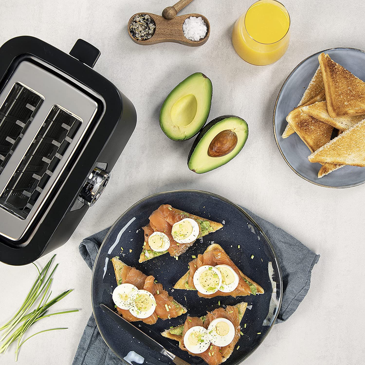 Princess Tostadora 2 Ranuras con Soporte para Panecillos, 7 Niveles de Tostado, Función Descongelar y Recalentar, Botón Cancelar, Pantalla LED, 920 W, Negra, 142360