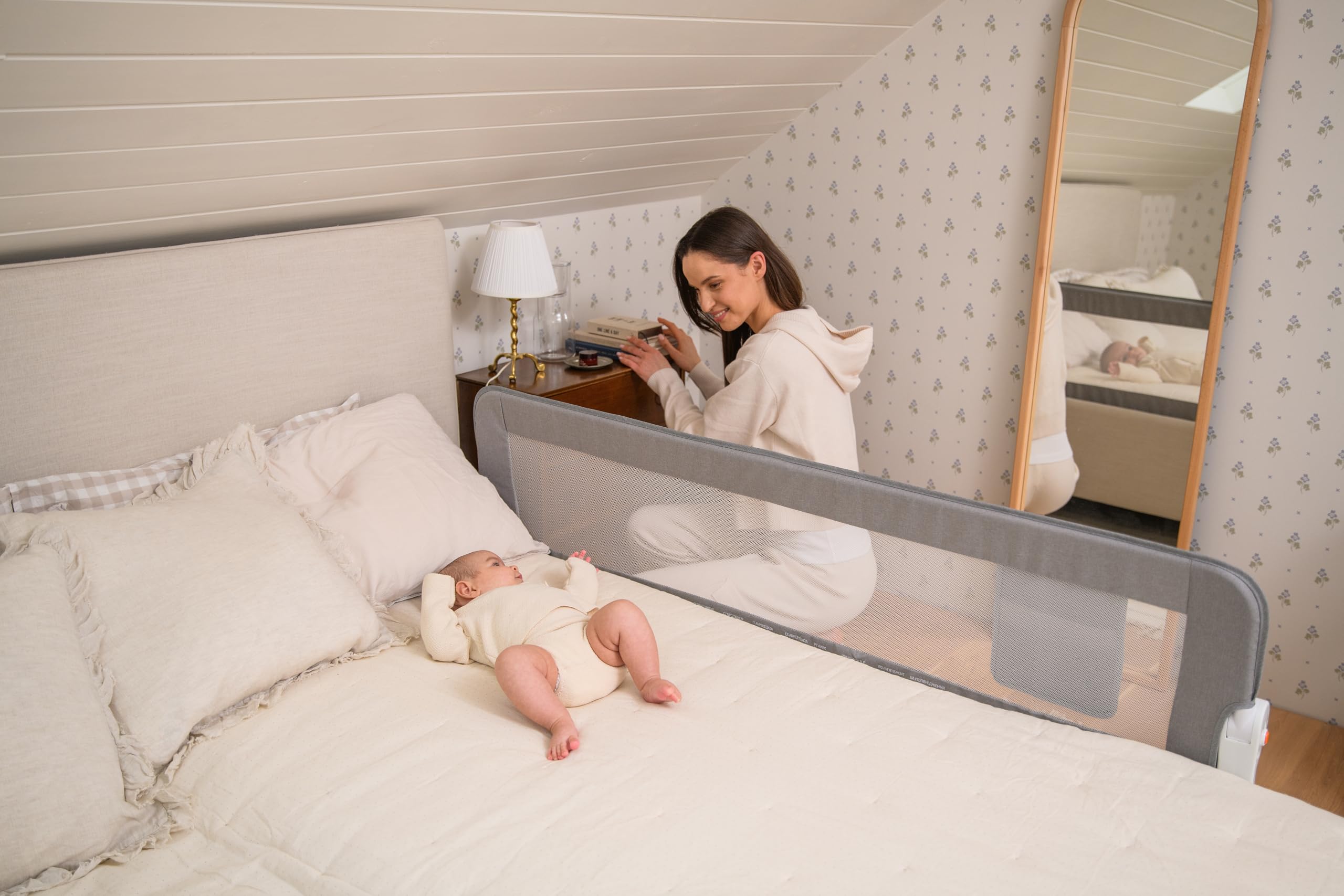 MoMi LEXI PLUS, Rausfallschutz für Kinderbett für Babys und Kinder ab 18. Monat bis zu 5 Jahren, Bettschutzgitter 150x43x36 cm für Matratze mit 22 cm Dicke, ausklappbar 180°, waschbarer Bezug