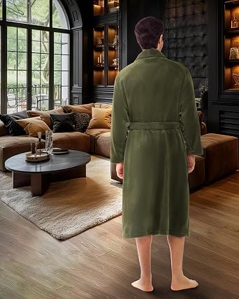 Men's Long Sleeve Lightweight Fleece Robe with Pockets, Bathrobe