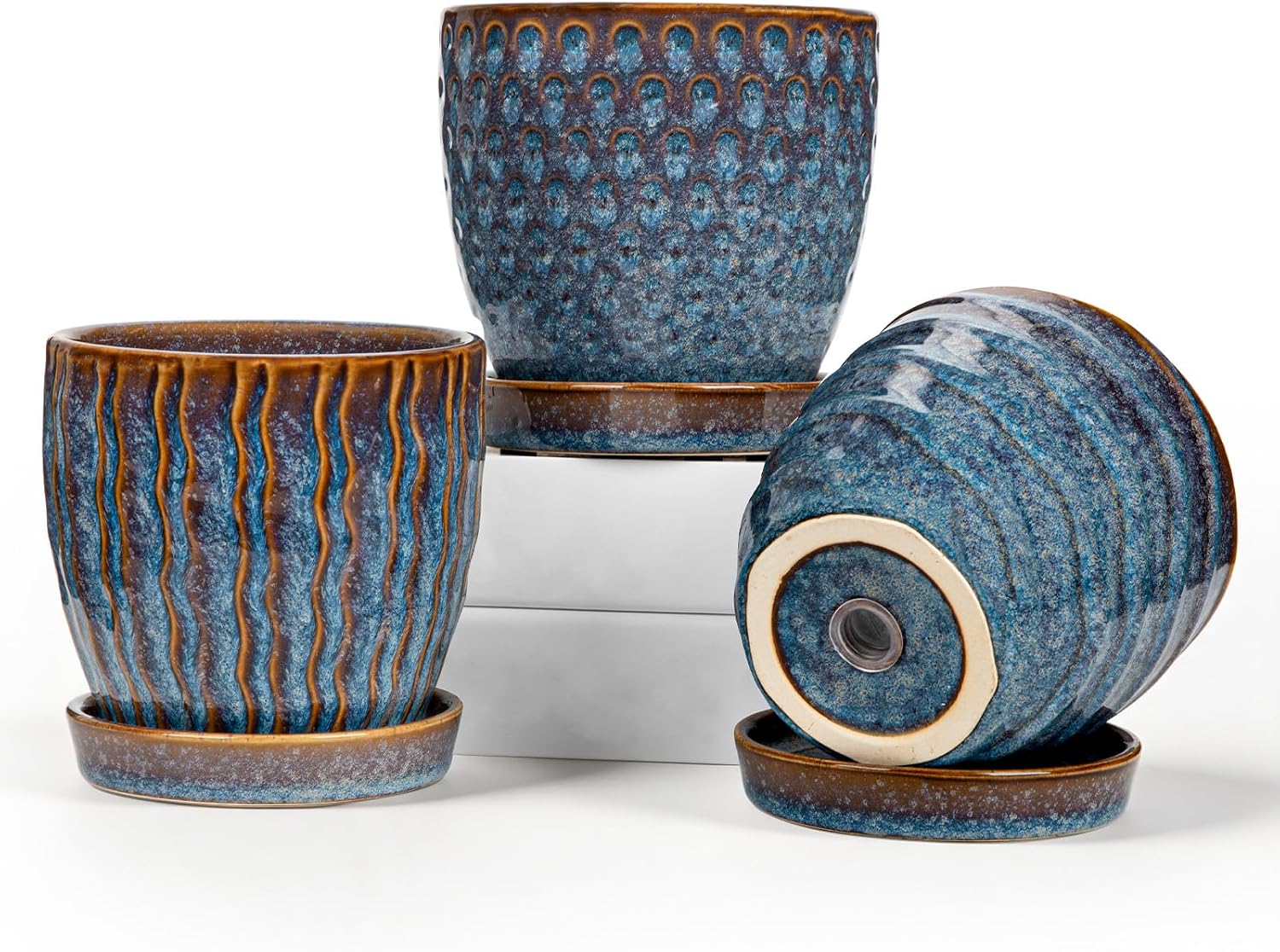 GnFlus Set of 3 Ceramic Plant Pots,Planters with Drainage Hole and Saucer