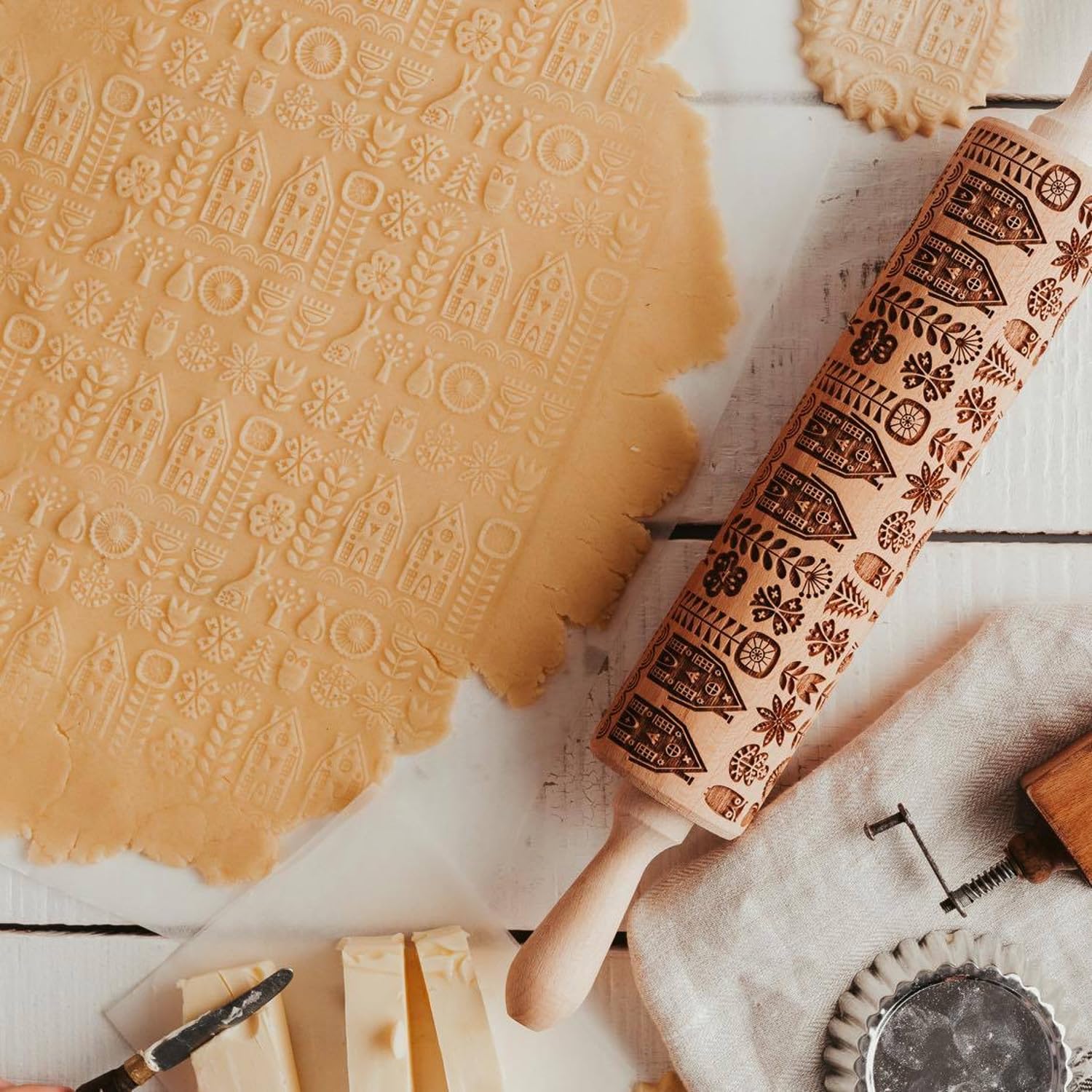 Starmann Rodillo Grabado Fabricado en Madera de Haya con Dibujos en Relieve Profundo y Mangos Ergonómicos | Incluye Cepillo de Limpieza (Estilo Escandinavo)