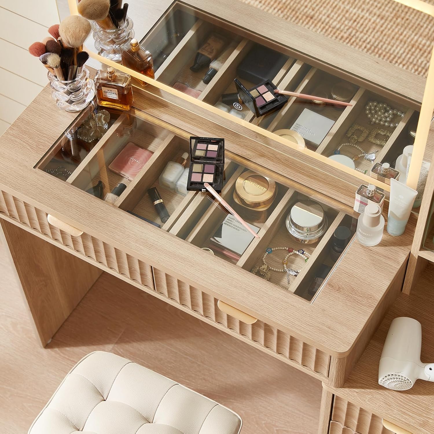 LEYAOYAO Vanity Desk with Mirror and Lights, 43.5'' Fluted Makeup Vanity with 6 Drawers and Adjustable Shelves, Natural Wood Make Up Vanity Dressing Table with Glass Top and Power Outlet for Bedroom