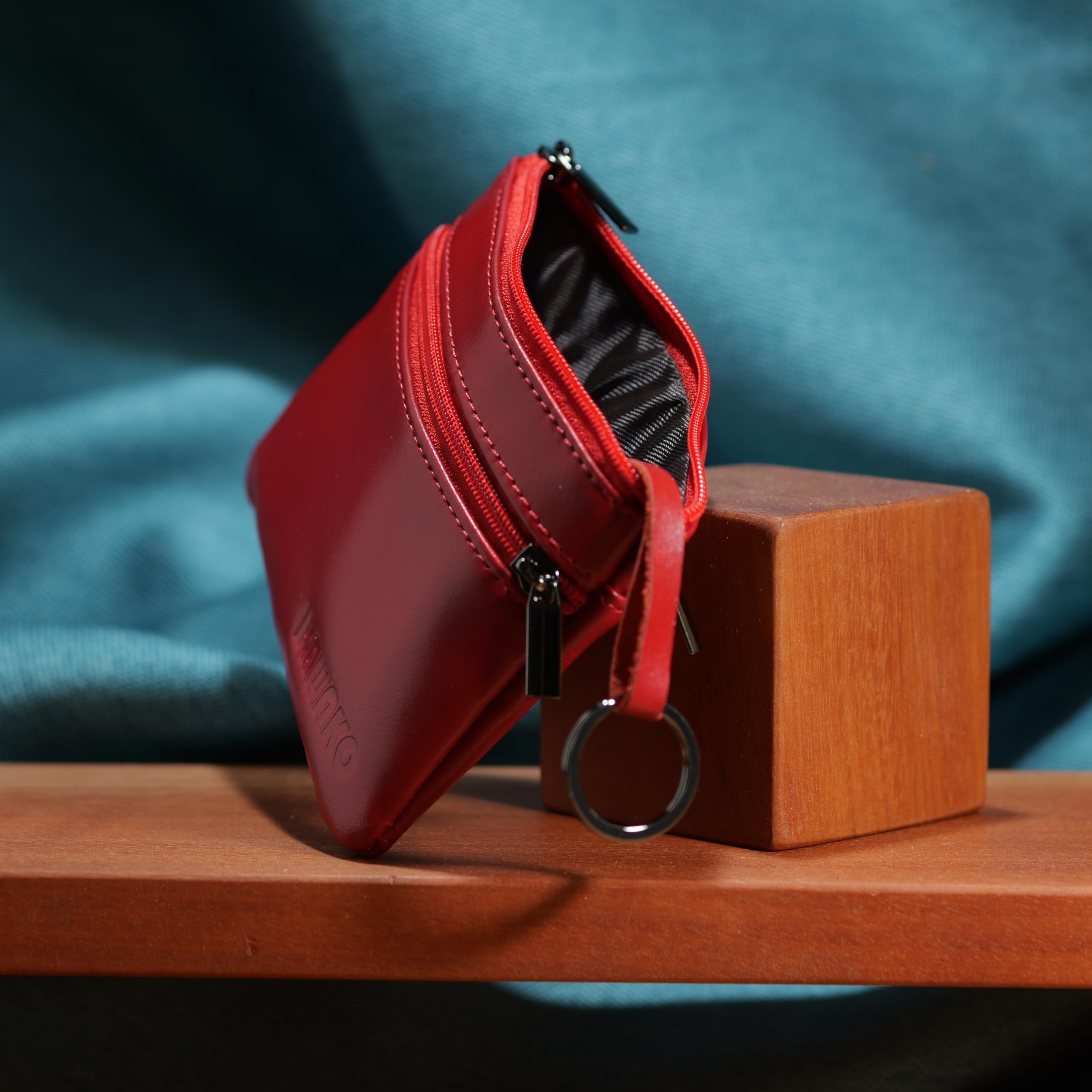 BAWAKO Portamonete in vera pelle, tre scomparti, chiusura con cerniera, adatto per carte e monete, con portachiavi mini portafoglio, universale(Rosso)