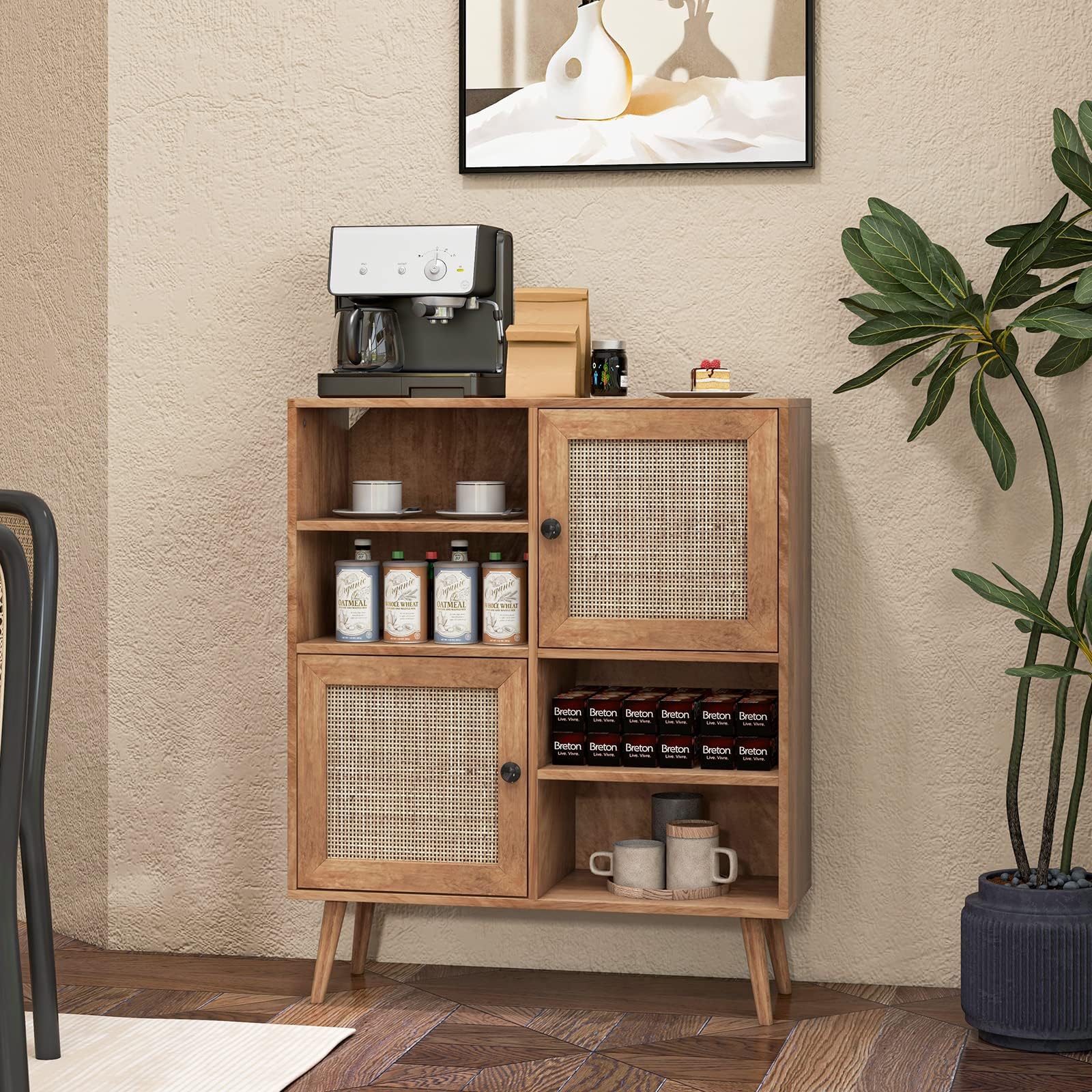 KOMFOTTEU Aparador de Cocina con Puertas de Ratán y 4 Estantes Abiertos | Armario Auxiliar de Madera, Mueble Buffet con Almacenamiento para Comedor y Salón, 80 x 29,5 x 97 cm