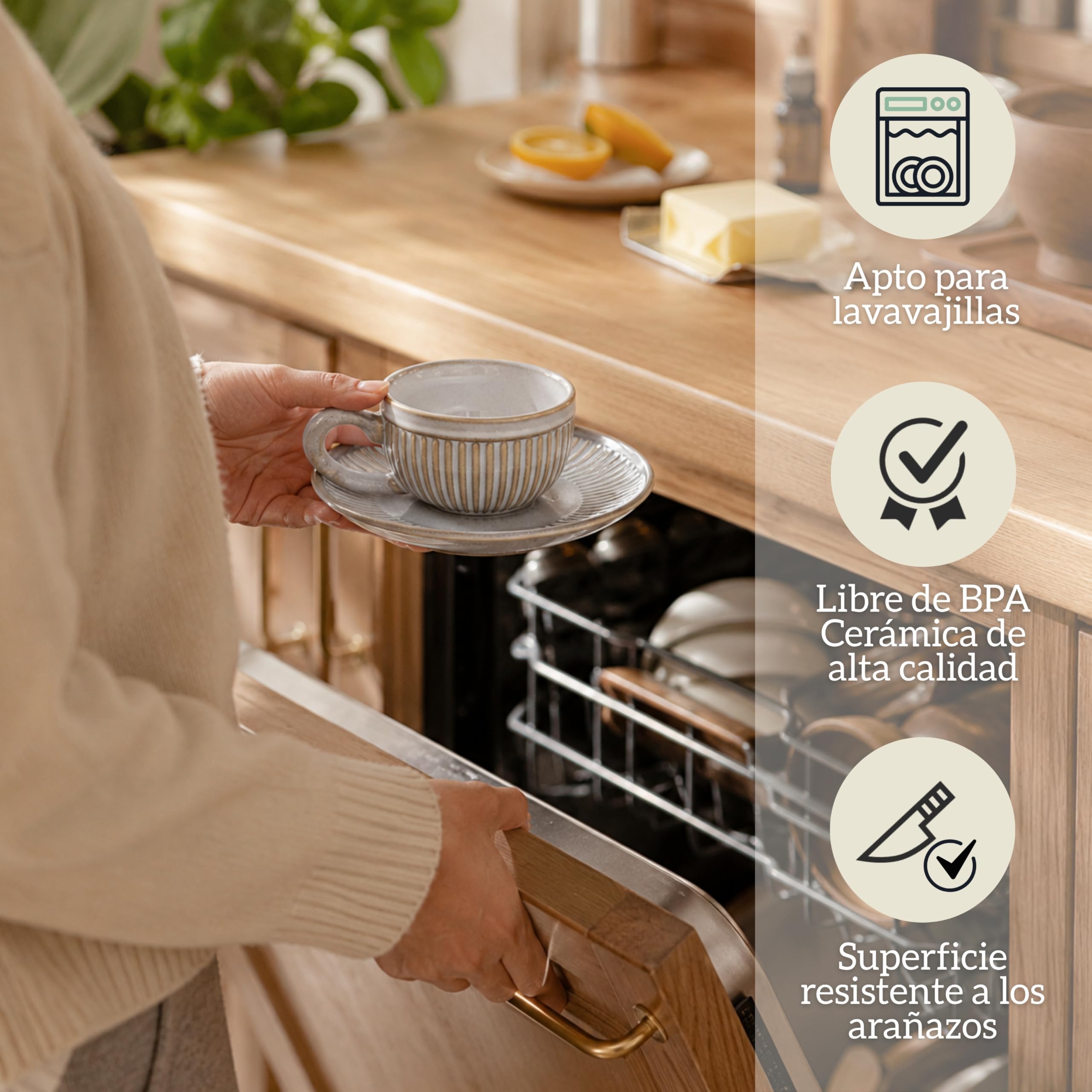 Tazas de Café Espresso con Platos - 6 x 100 ml con Asa - Estrias Antideslizantes - Cerámica Paredes Gruesas - Juego de Té - Aptas para Lavavajillas - Caja de Regalo - Blanco