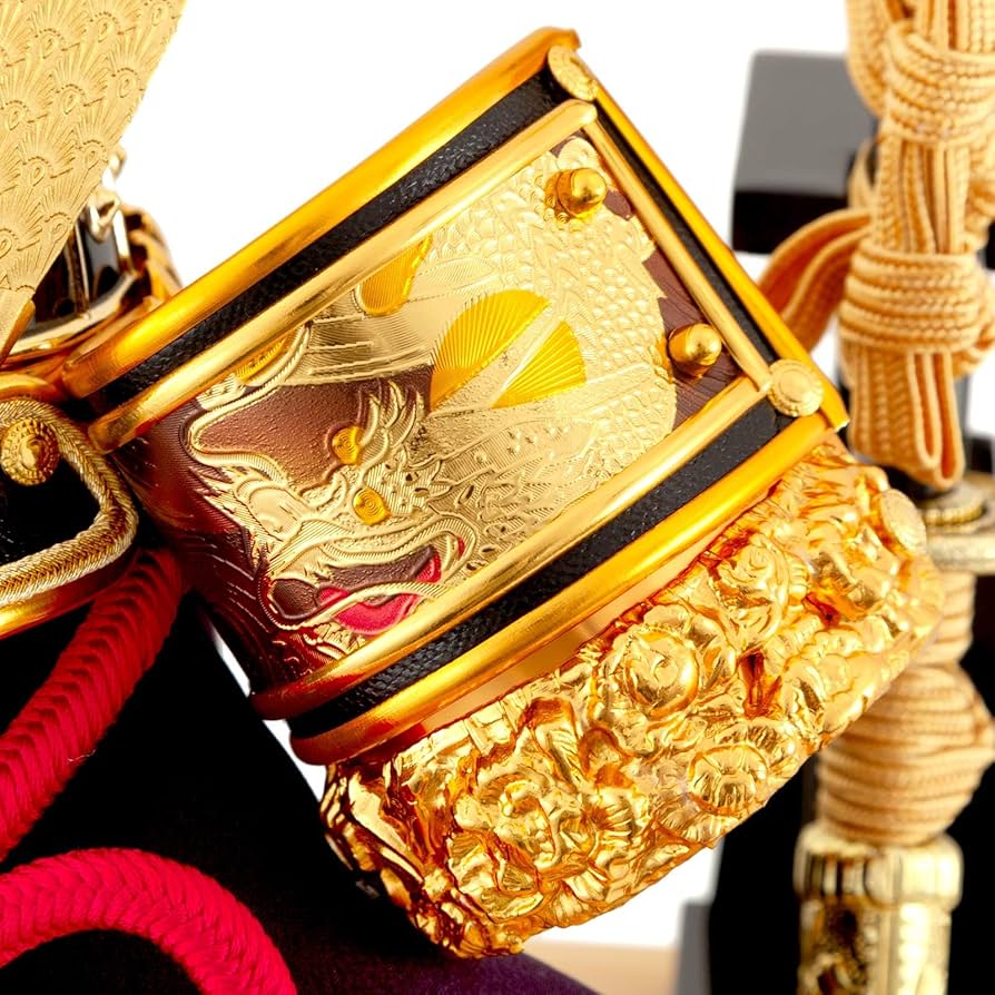 黒大鍬 兜飾り コンパクト 兜ケース飾り 4面アクリルケース 弓太刀付 Amazon | 五月人形 コンパクト 兜ケース飾り 兜飾り 4面アクリル