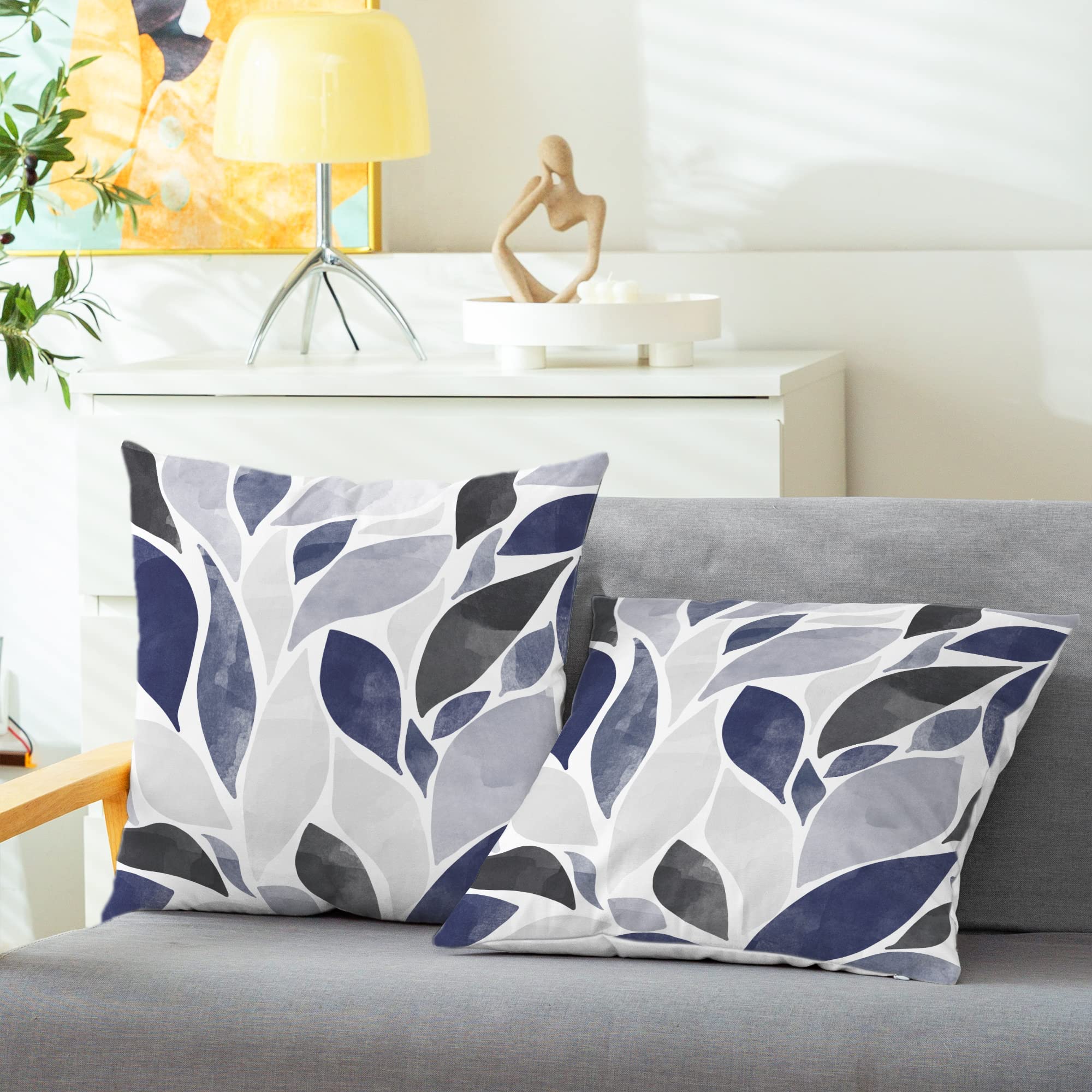 CaliTime Throw Pillow Cases Pack of 2 Cozy Fleece Falling Dahlia Floral Flowers Petals Decorative Cushion Covers for Couch Bed Sofa Farmhouse Decoration 45cm X 45cm Navy Blue Grey - Image 2