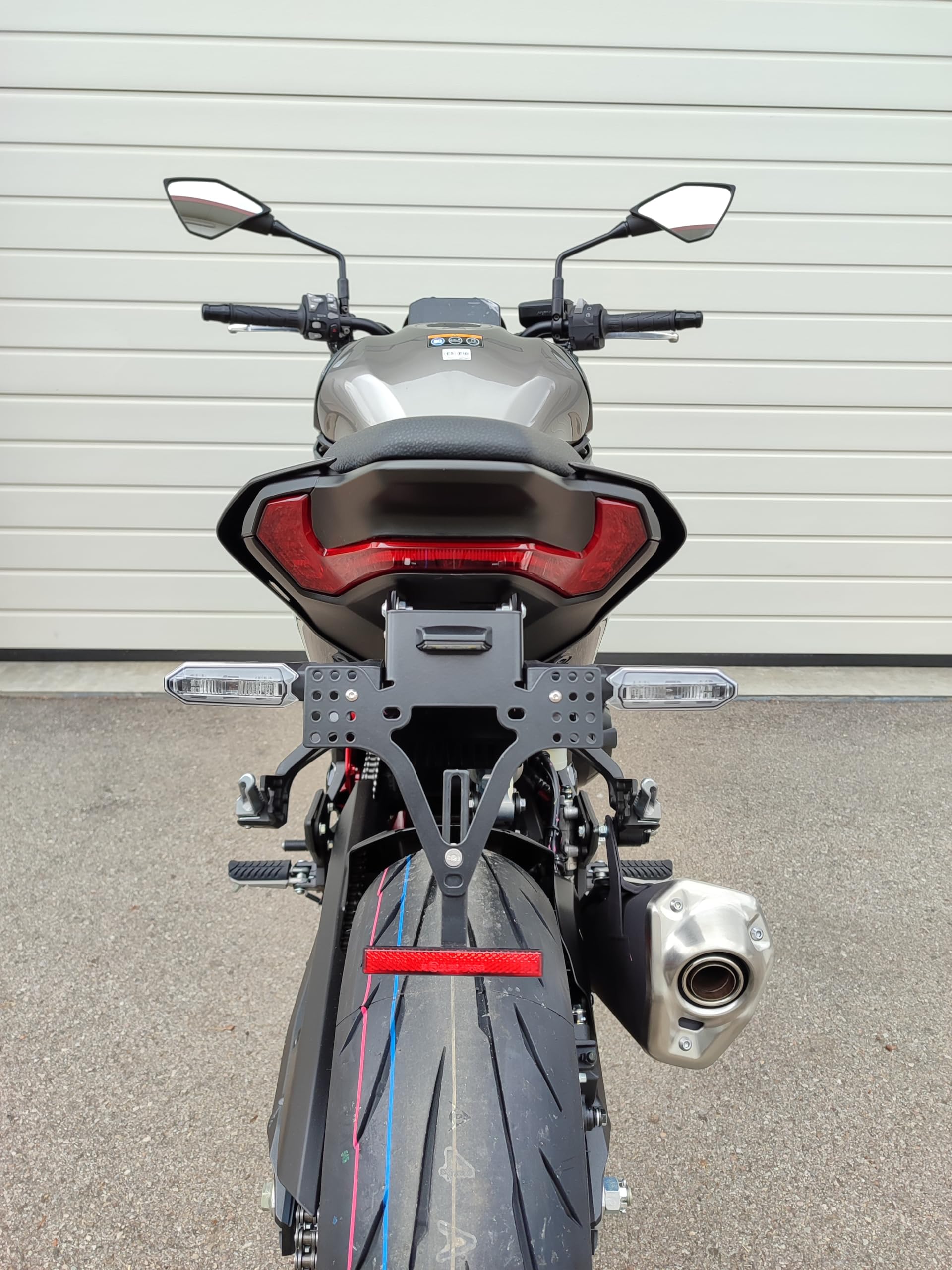 Short number plate holder for Kawasaki Z900 from 2025, EVO Kawa