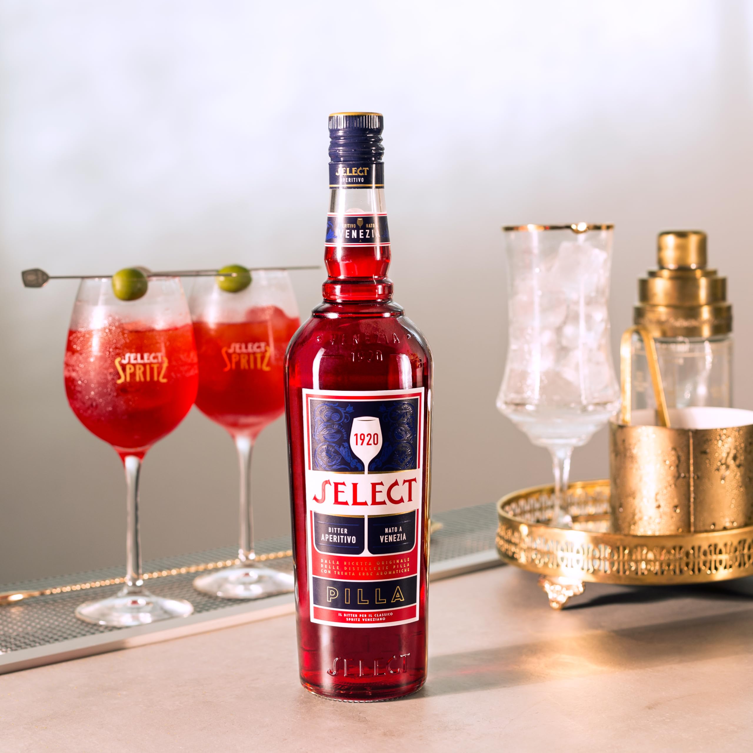 SELECT Aperitivo - Apéritif Amer - Idéal pour les cocktails Spritz - Notes Herbacées & Douces - Origine : Italie - 17,5% Alcool - 1 Litre | Idéal pour les Cocktails Spritz - Notes Herbacées & Douces