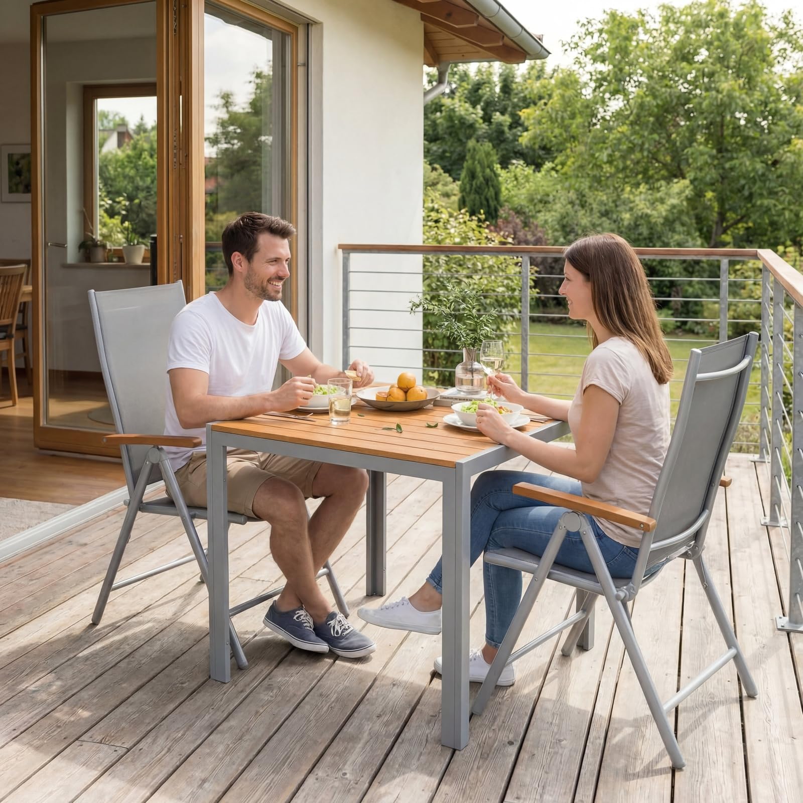 LIFERUN Set Giardino Esterno 3 Pezzis, Aluminium Tavolo da Giardino con Sedie, Tavolo e Sedie da Balcone, 2 Sedie Pieghevoli e Tavolino 75x75 cm, Salottino da Giardino, Marrone Teak+Grigio Chiaro