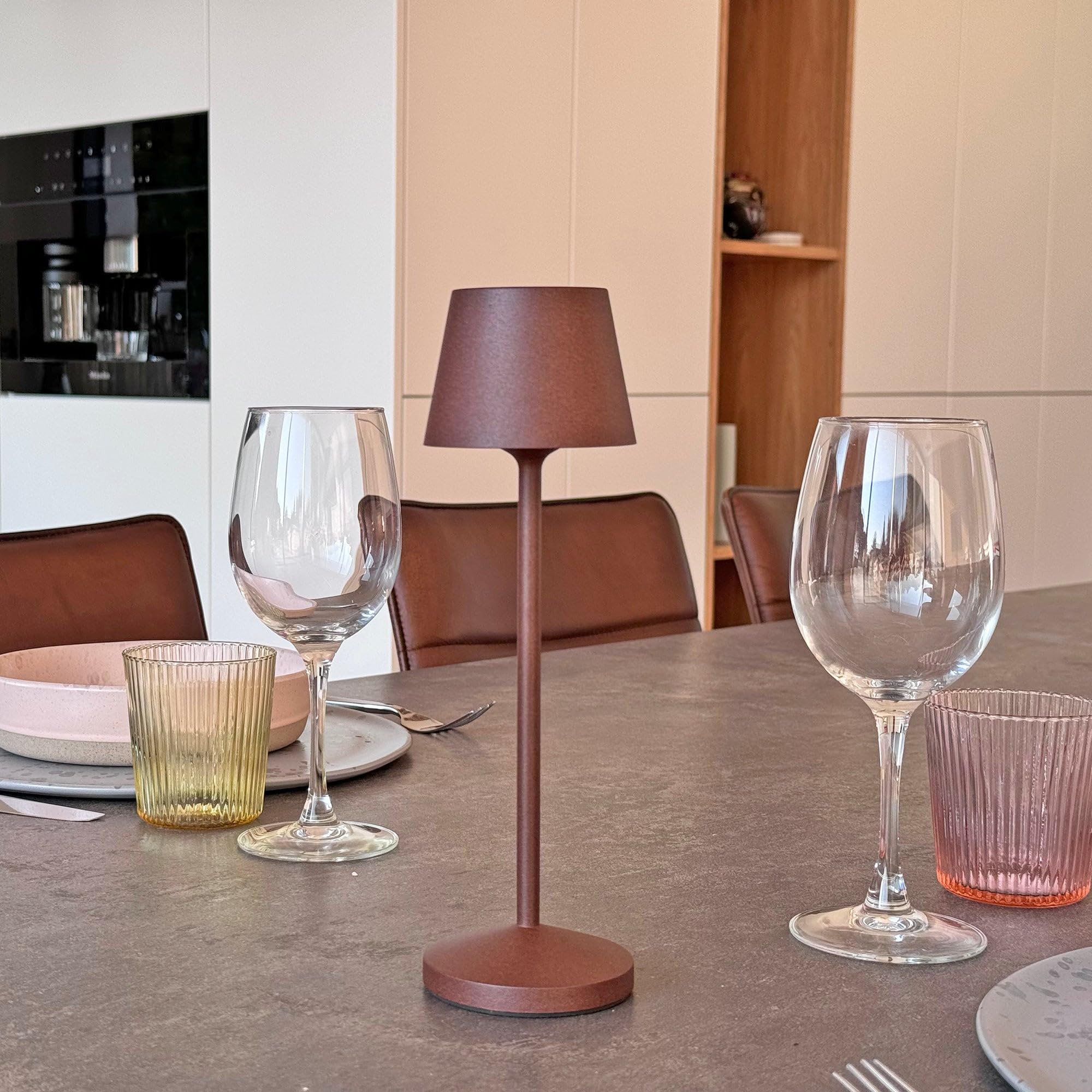Lumisky Lámpara de mesa inalámbrica LED blanca cálida regulable EMILY H25cm, marrón vintage