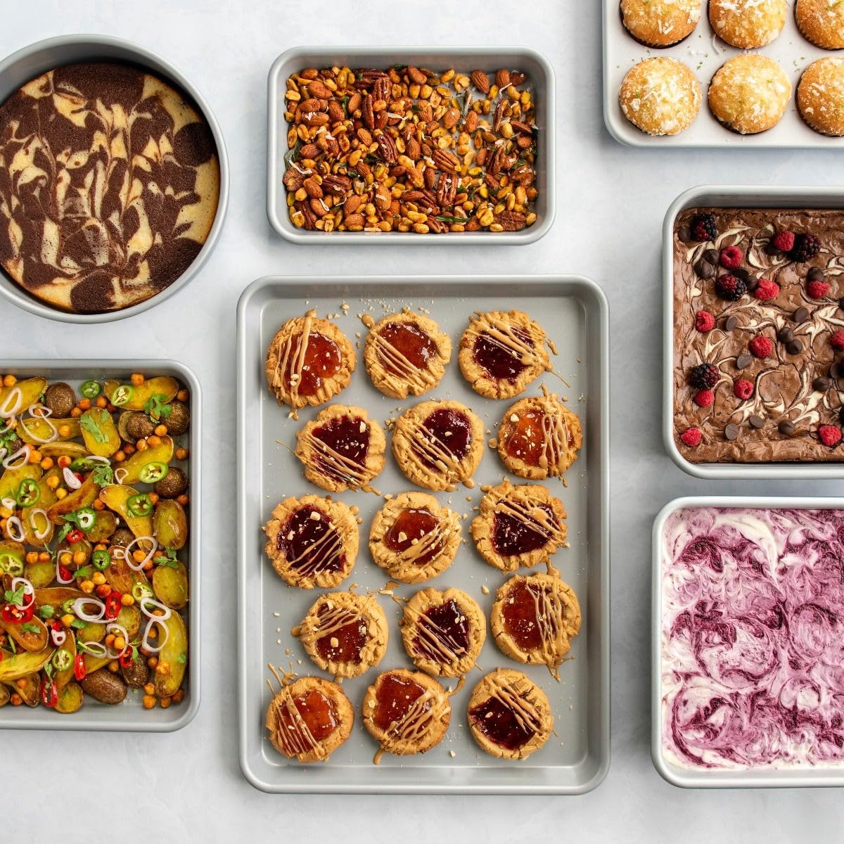 Nordic Ware Brilliant 9" x 13" Baking Pan - Image 3