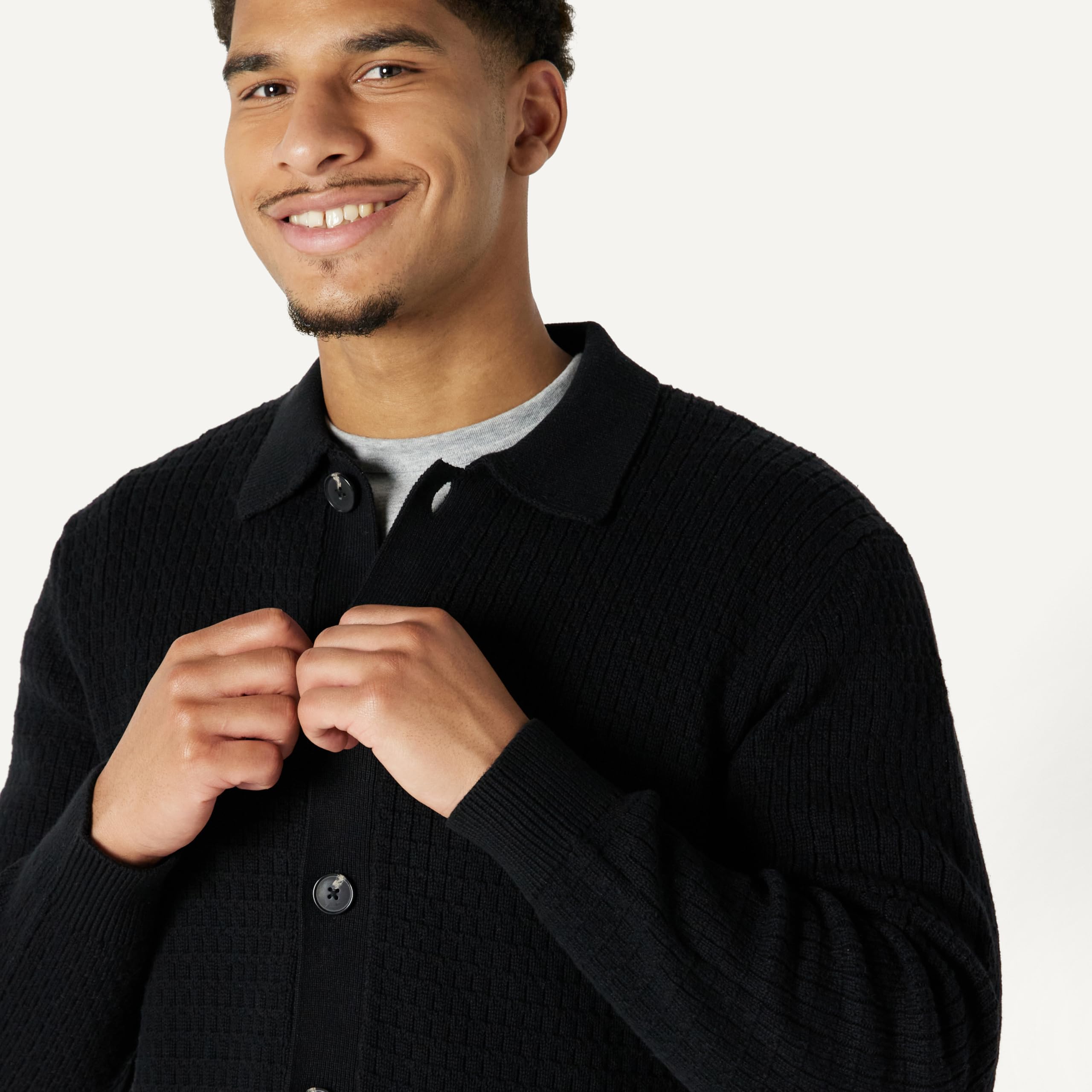 Amazon Essentials Uomo Maglione Cardigan con Colletto, vestibilità Comoda