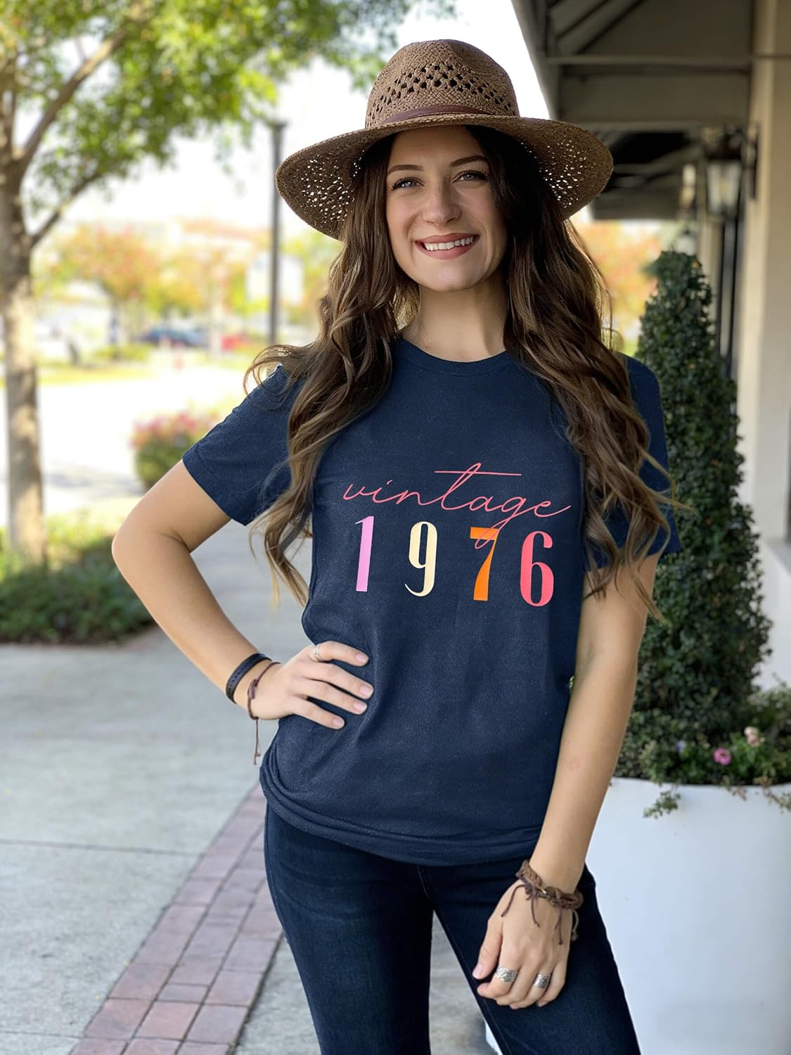 Vintage 1976 T Shirts for Women 50th Birthday Shirts Gifts Born in 1976 Tshirt Retro Short Sleeve Tee Tops - Image 4