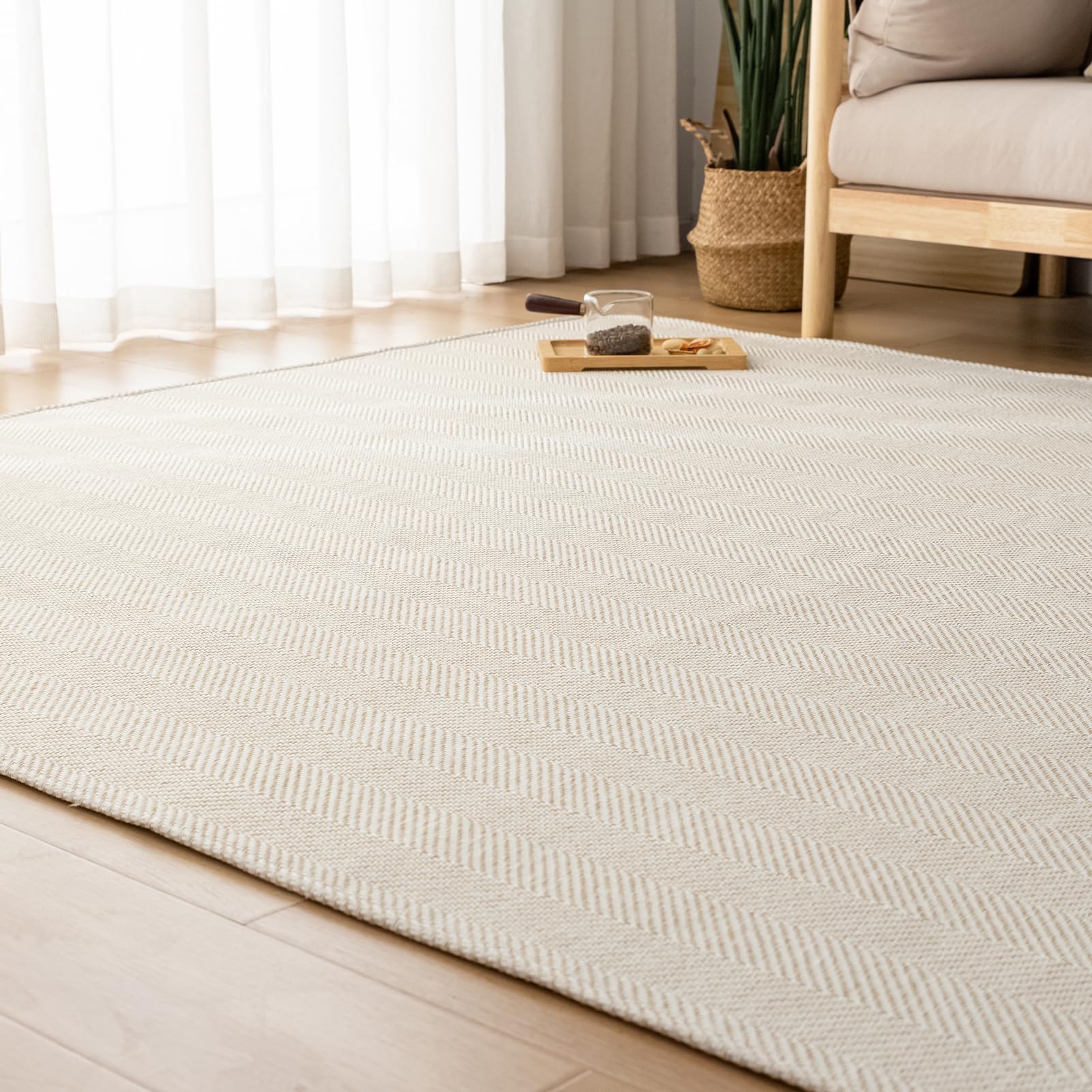 OIGAE ラグ カーペット 春 夏 130x190cm 1.5畳 ラグマット ヘリンボン柄 北欧 じゅうたん 無地調 幾何学模様 床保護 防音 リビング 滑り止め オールシーズン適用 安心素材 アイボリー