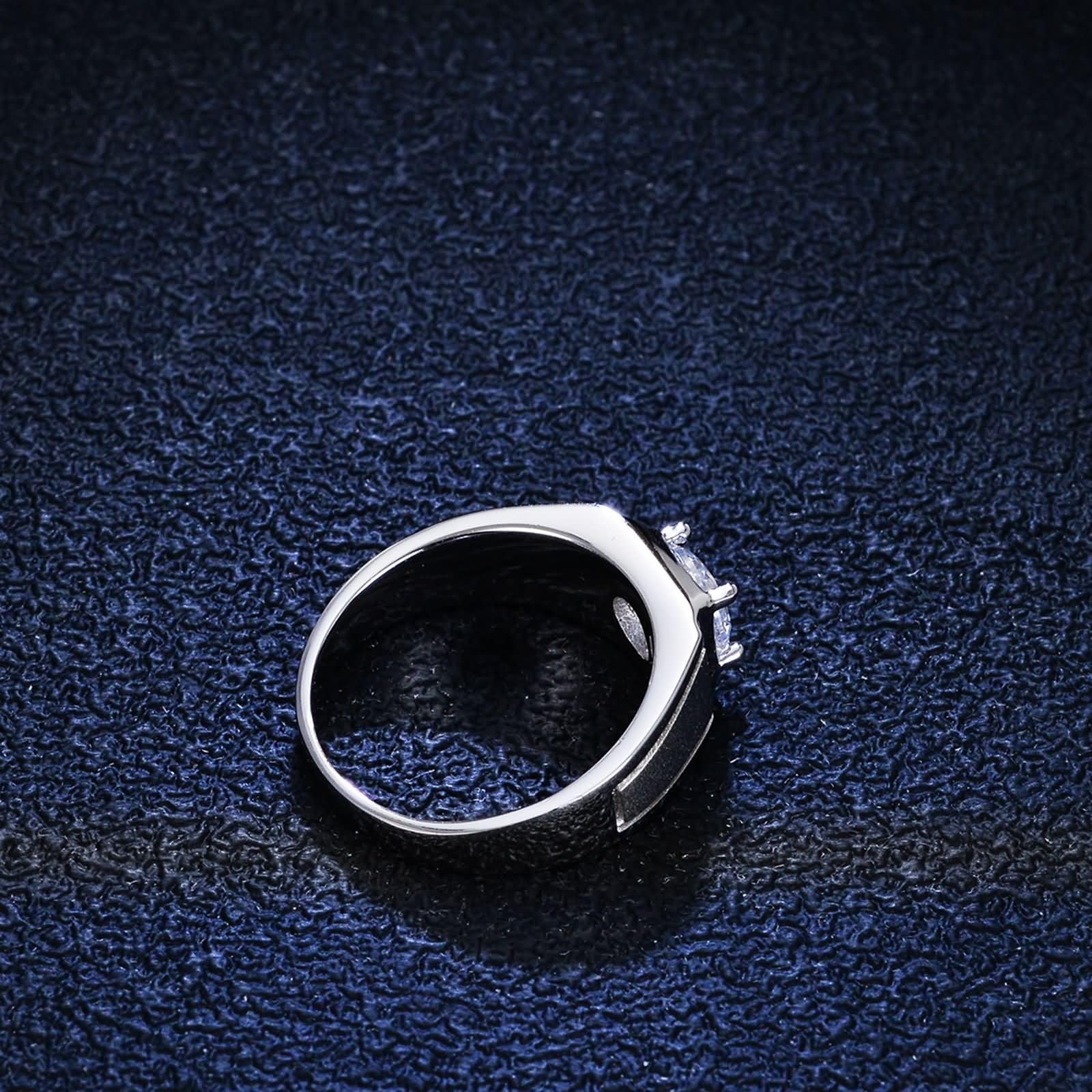 Anillo de oro blanco para hombre, oro blanco de 9 quilates, 14 quilates, 18 quilates, 4 puntas, solitario redondo con moissanita de 1 quilate